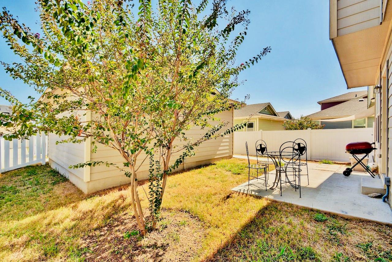 1810 Franklin Mountain Dr, Cedar Park, TX 78613