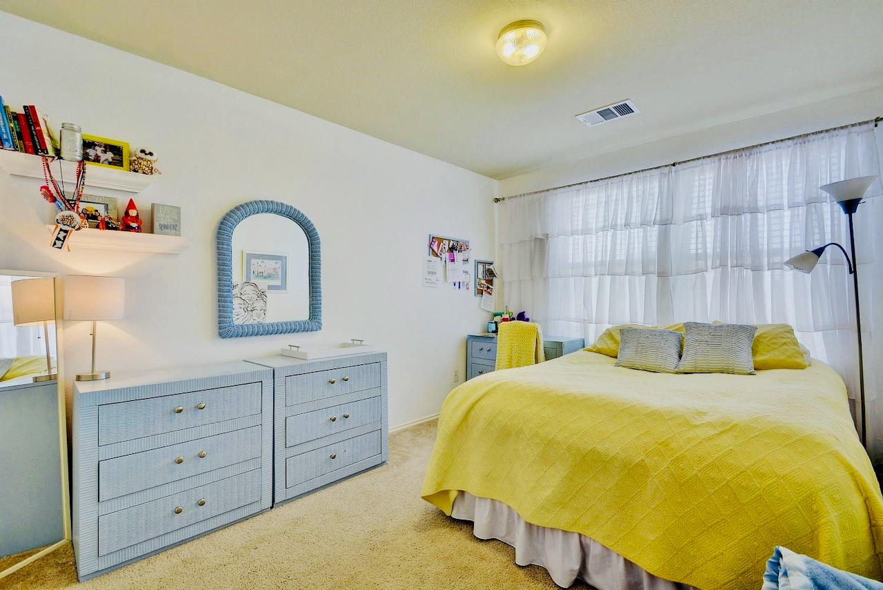 1810 Franklin Mountain Dr, Cedar Park, TX 78613