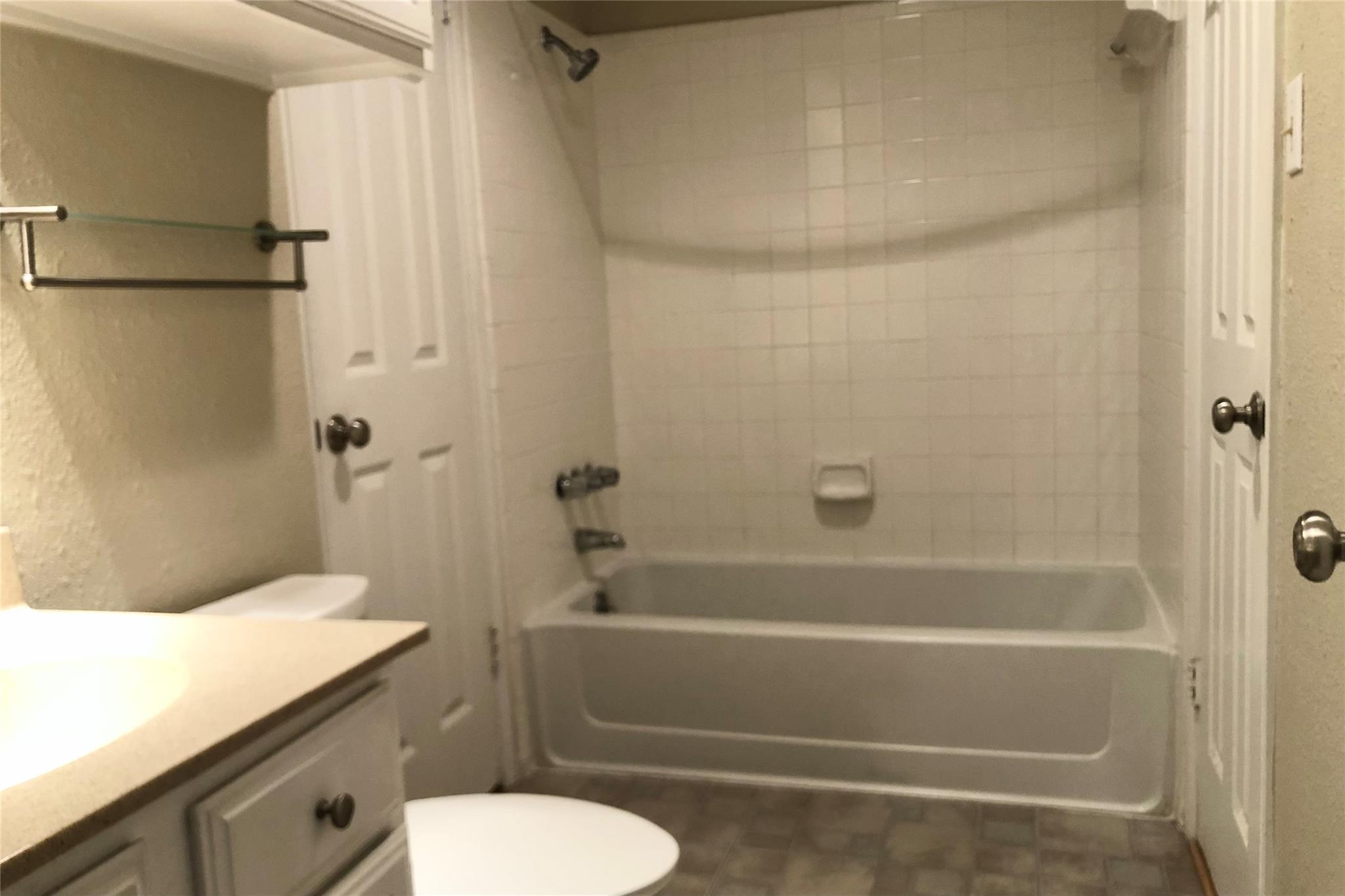 3111 Tom Green St # 204, Austin, TX 78705