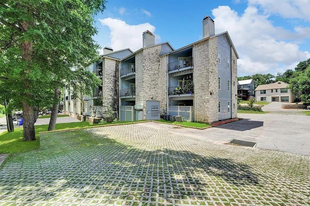 3111 Tom Green St # 204, Austin, TX 78705