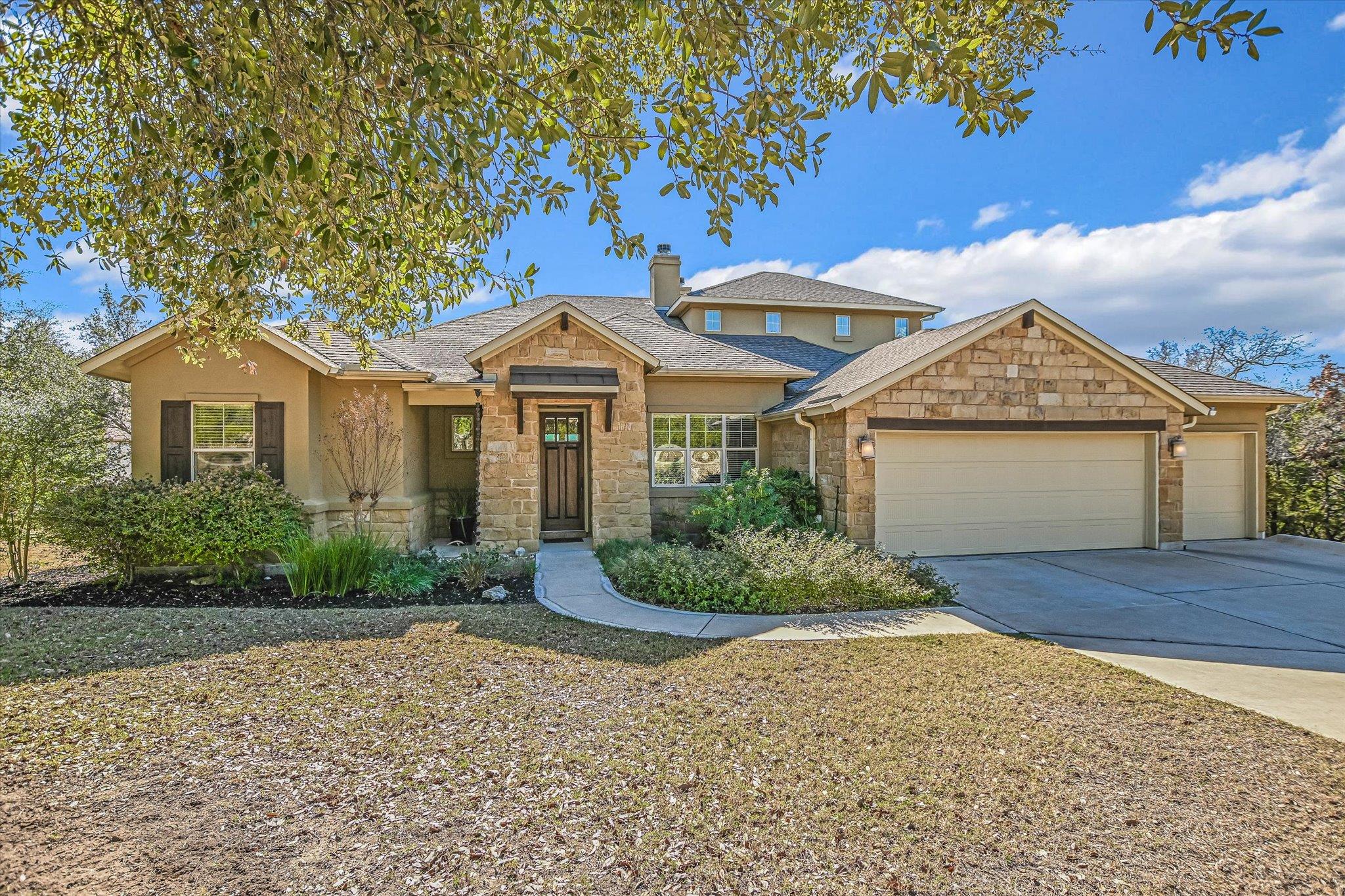 17621 W Reed Parks Rd, Jonestown, TX 78645