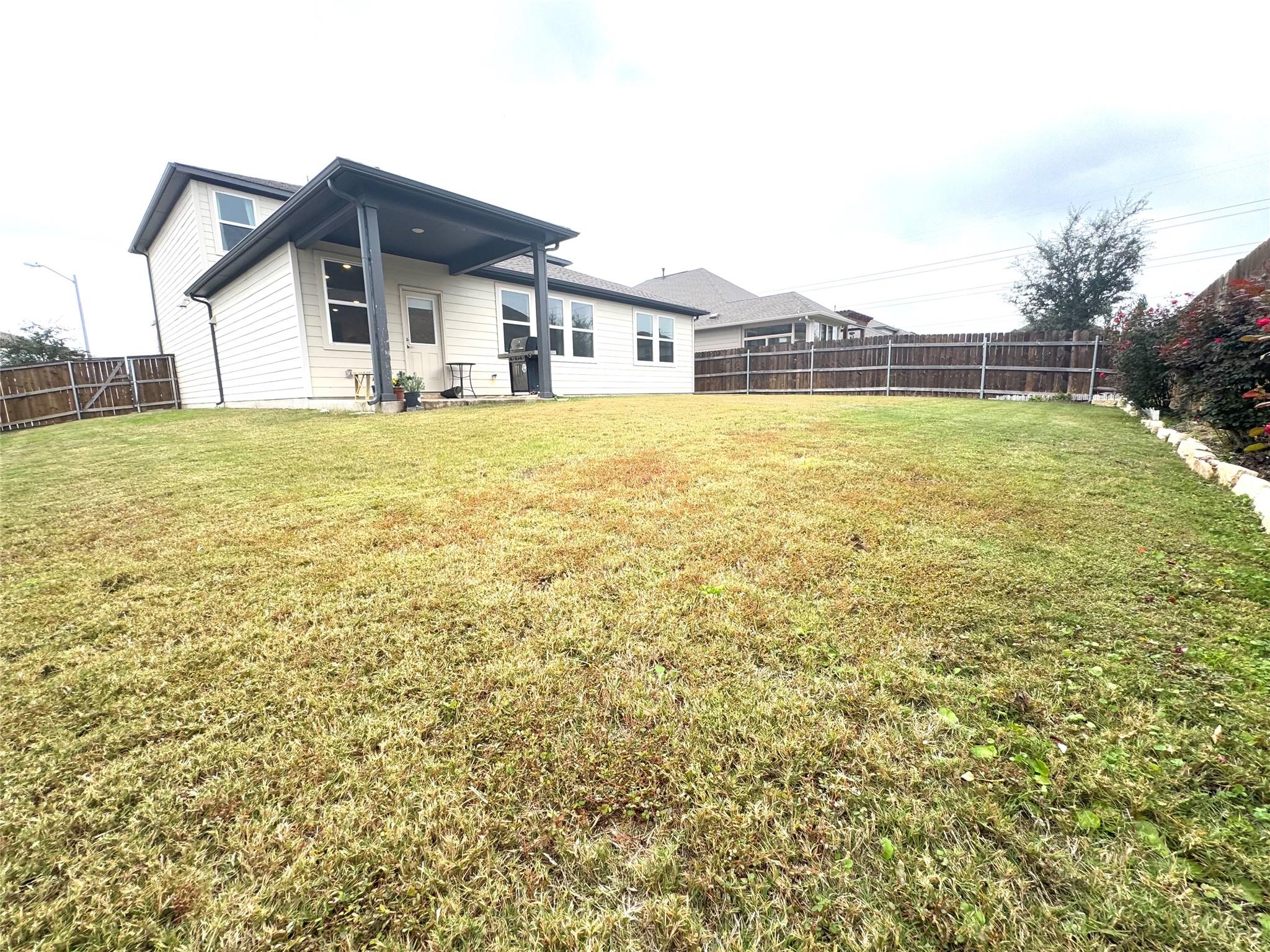 1007 Moose Rd, Hutto, TX 78634