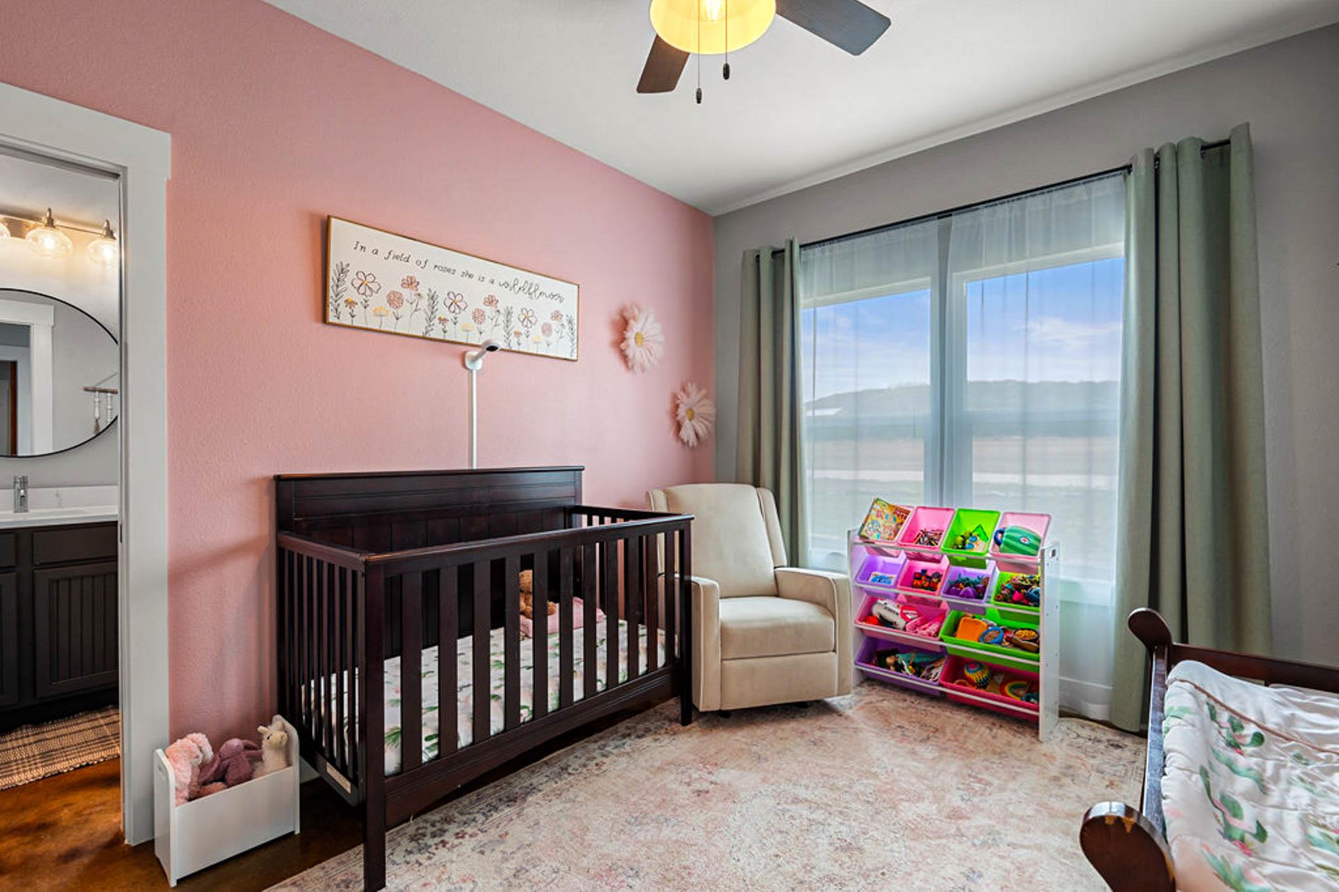 820 Glen Crest Dr, Blanco, TX 78606