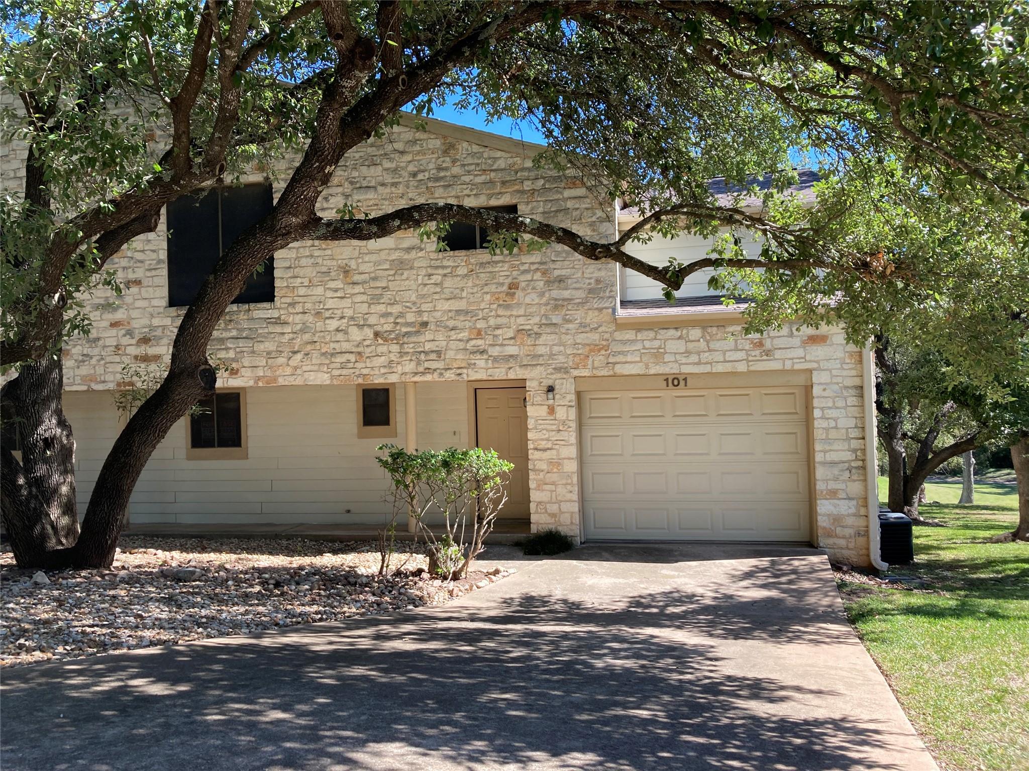 9201 Simmons Rd # 101, Austin, TX 78759