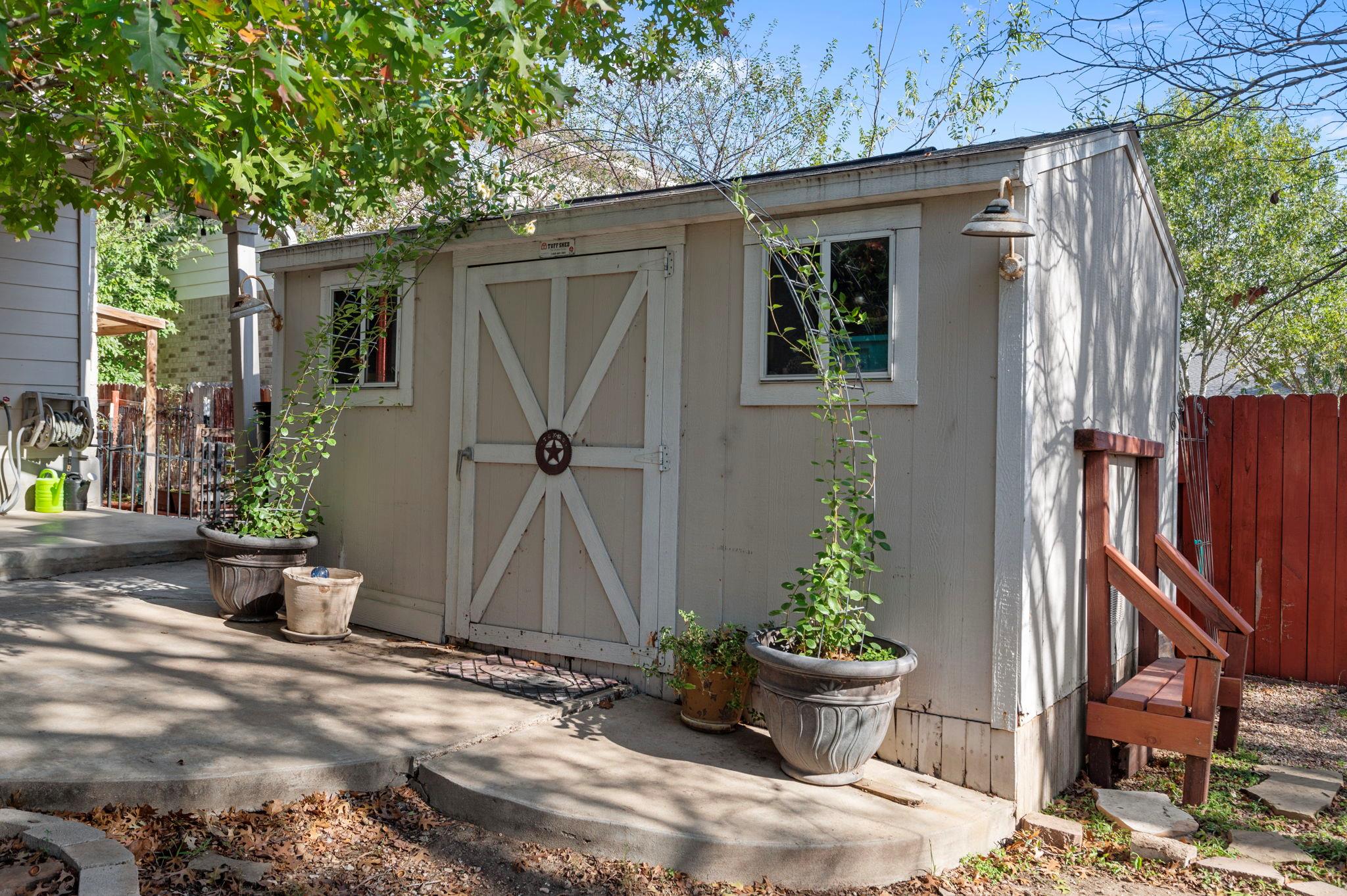 17813 Floribundas Ln, Elgin, TX 78621