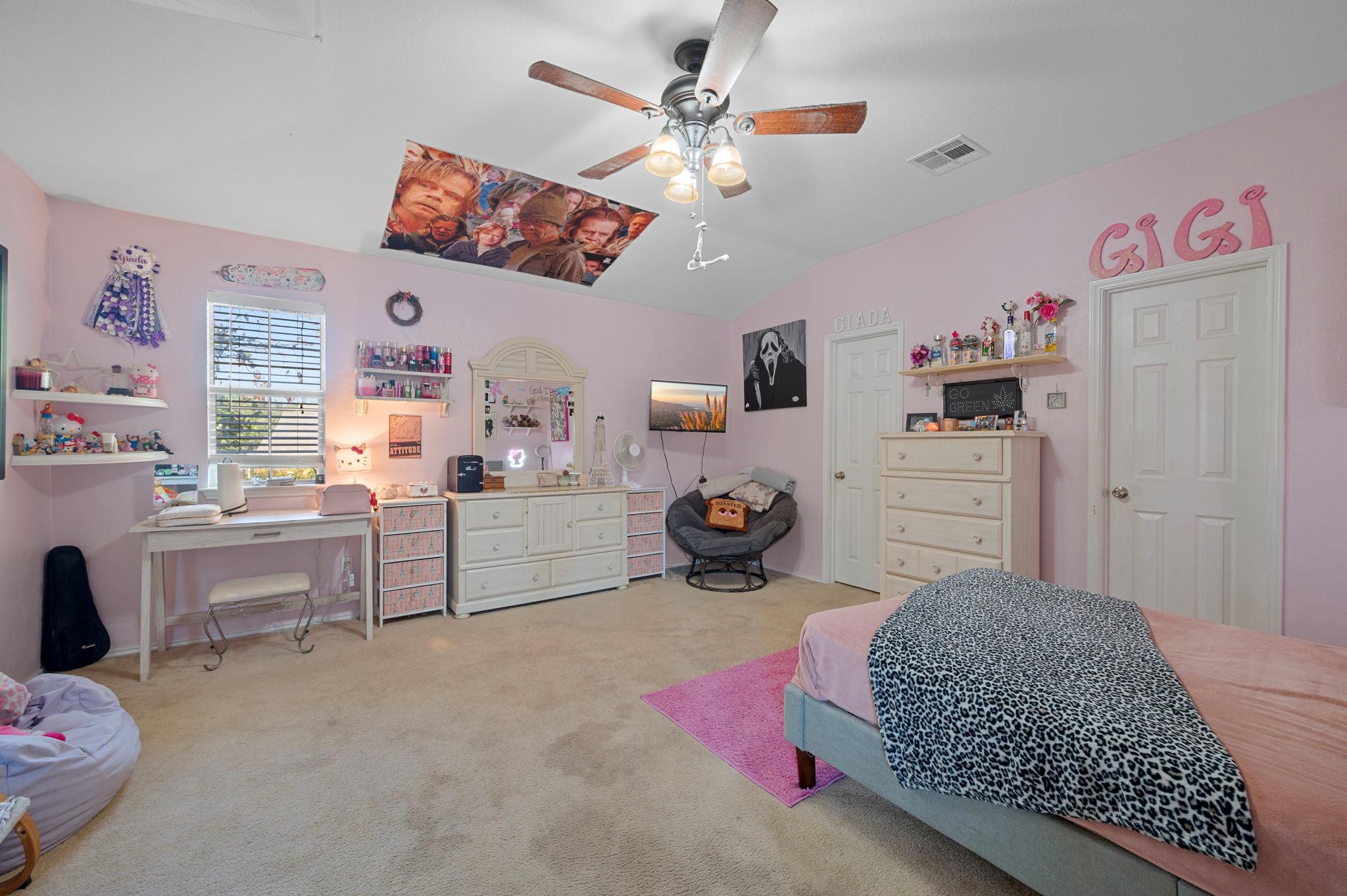 17813 Floribundas Ln, Elgin, TX 78621