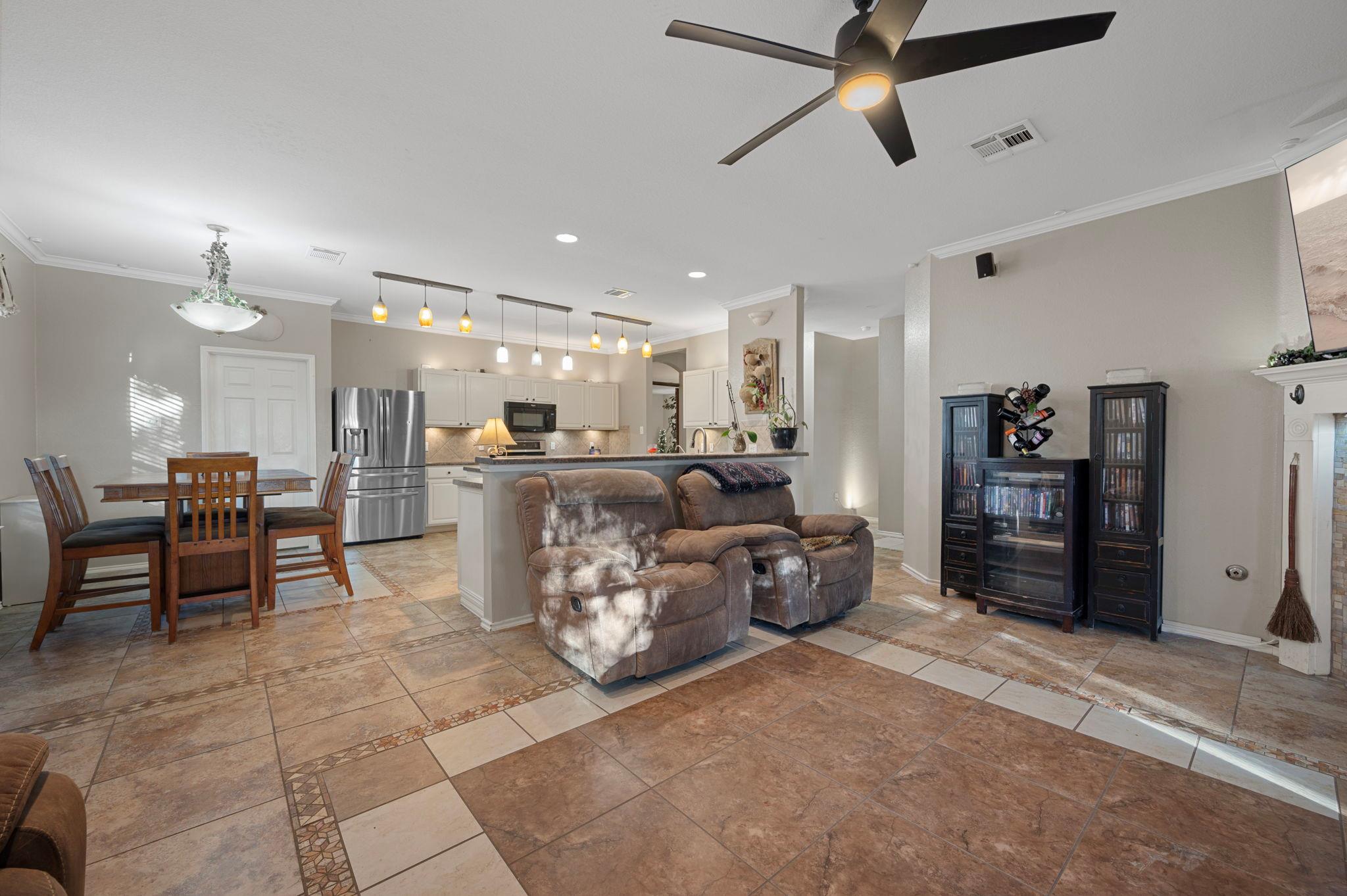 17813 Floribundas Ln, Elgin, TX 78621