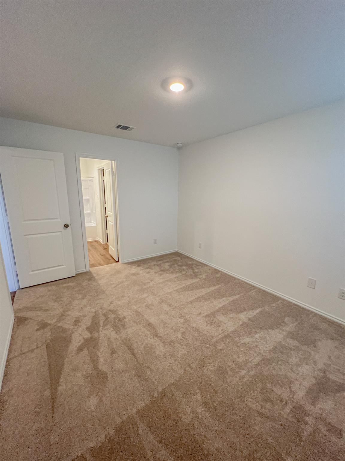 129 Hellcats Way, Jarrell, TX 76537