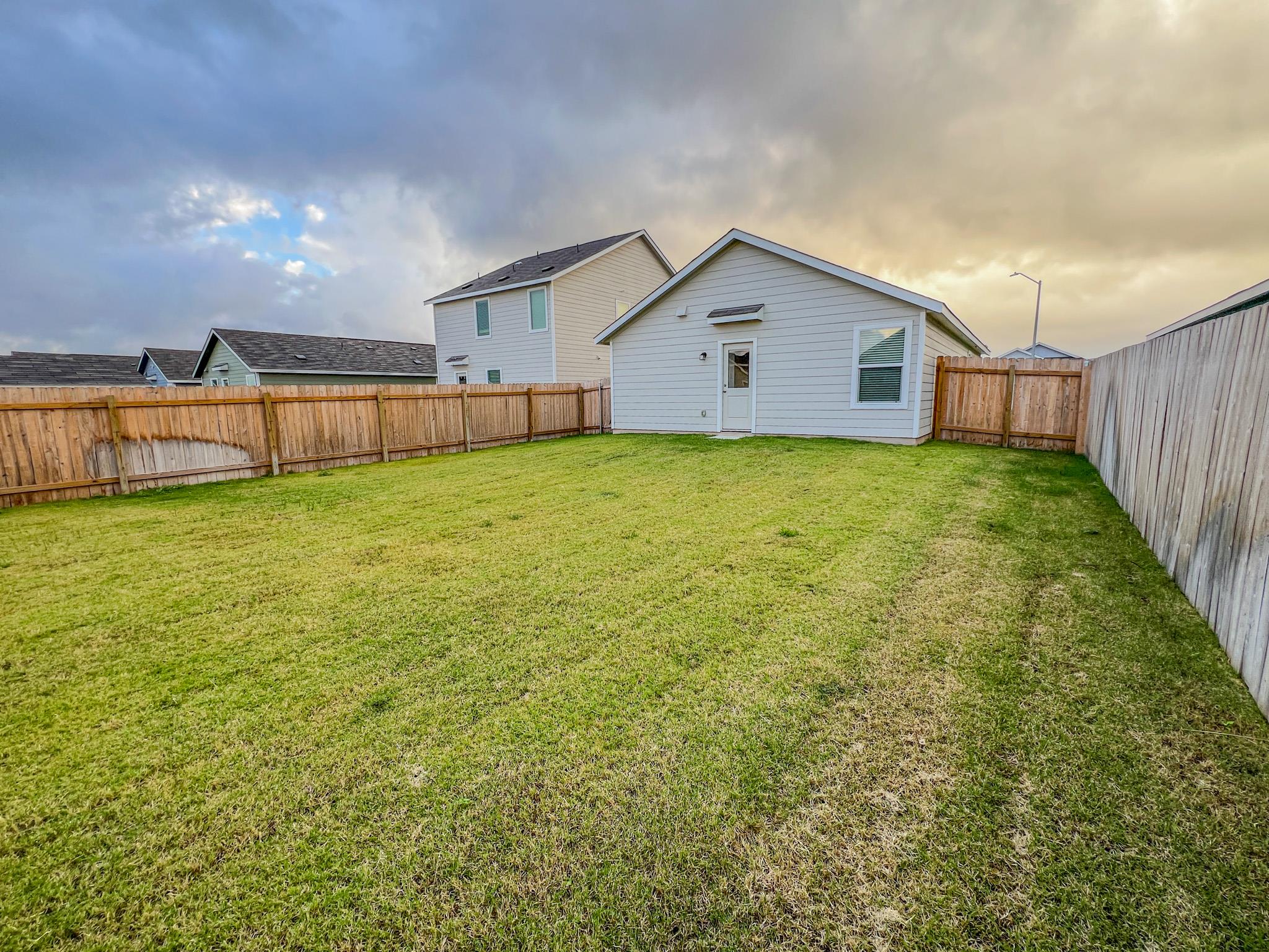 129 Hellcats Way, Jarrell, TX 76537