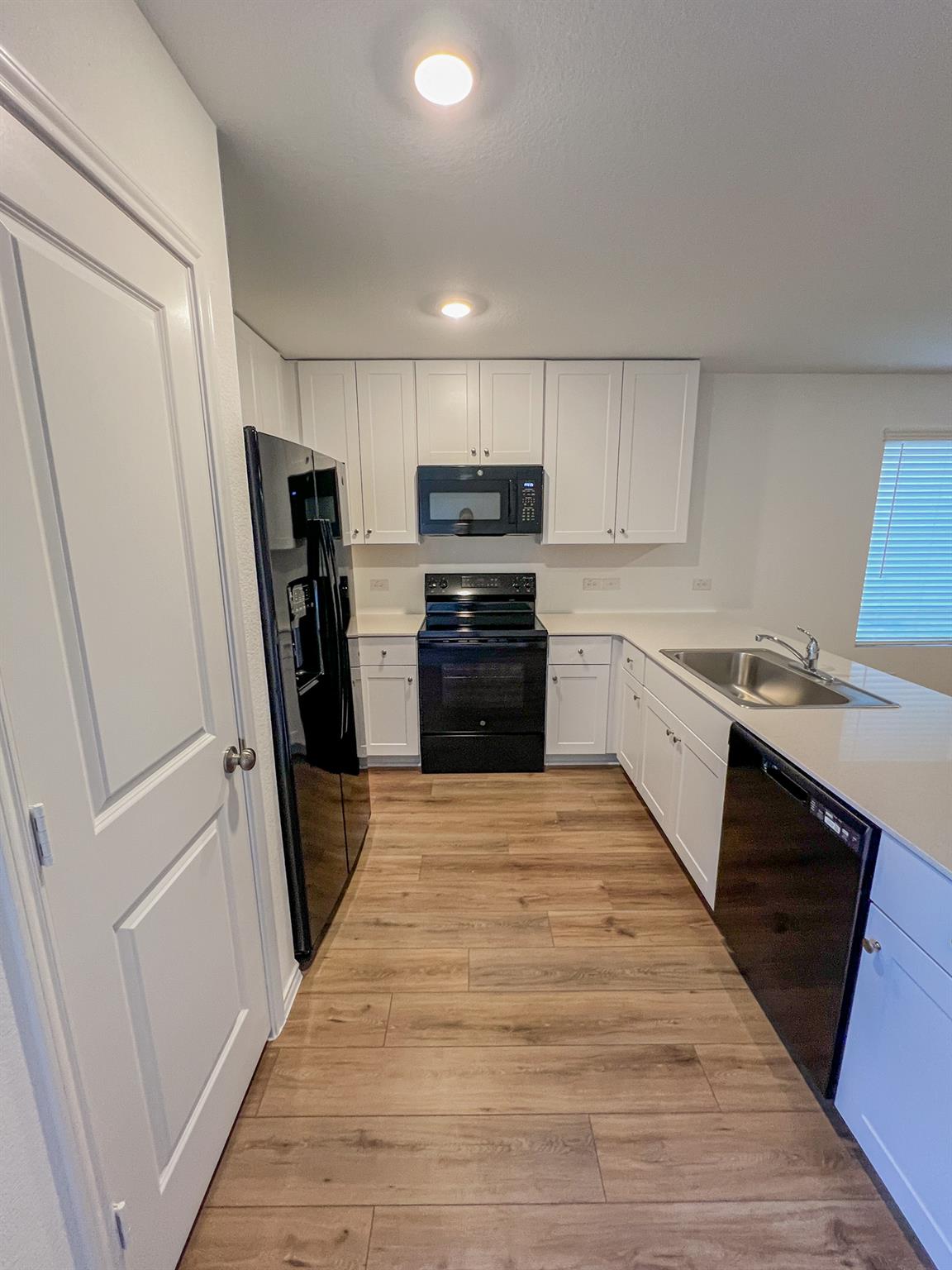 129 Hellcats Way, Jarrell, TX 76537