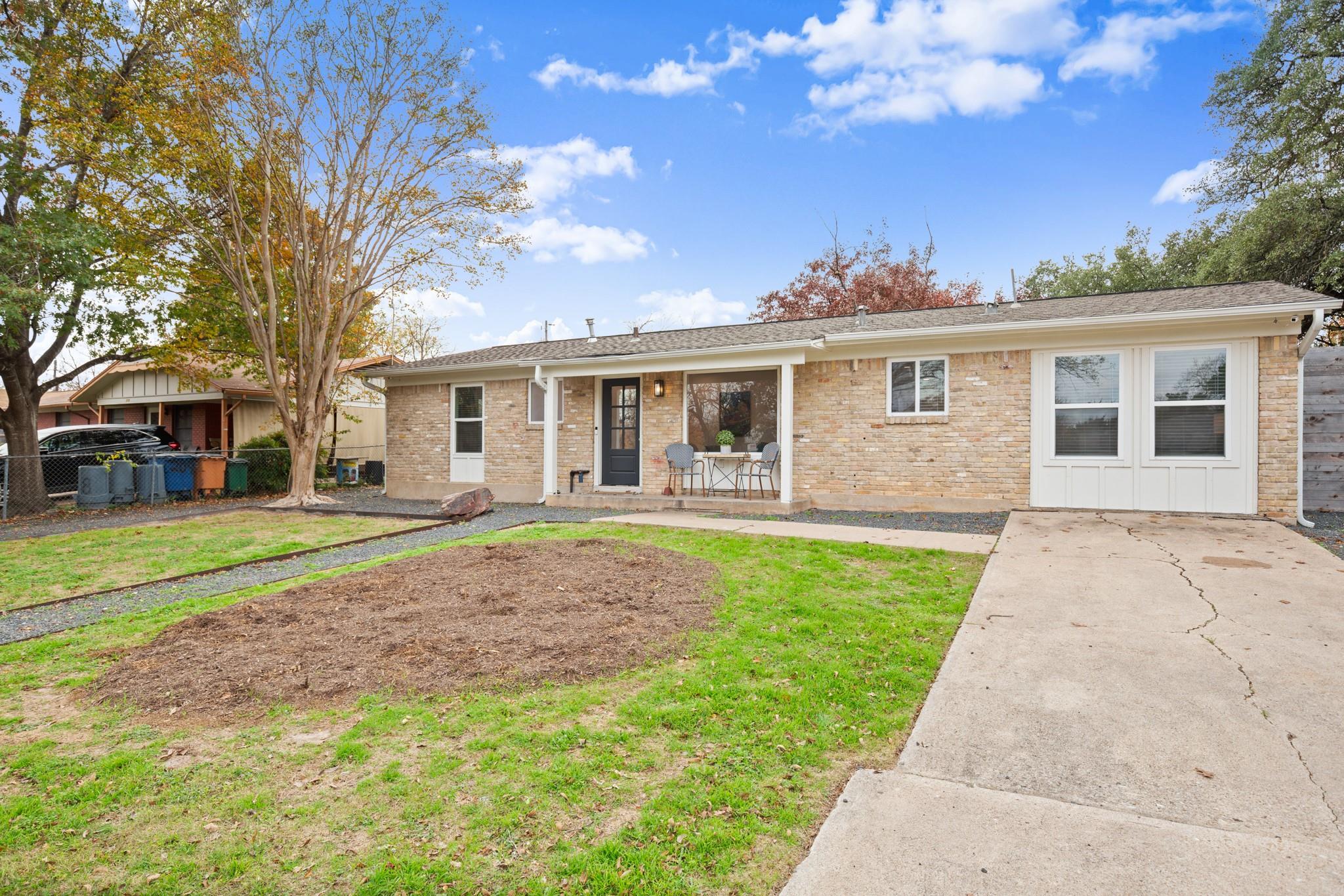 207 White Oak Dr, Austin, TX 78753