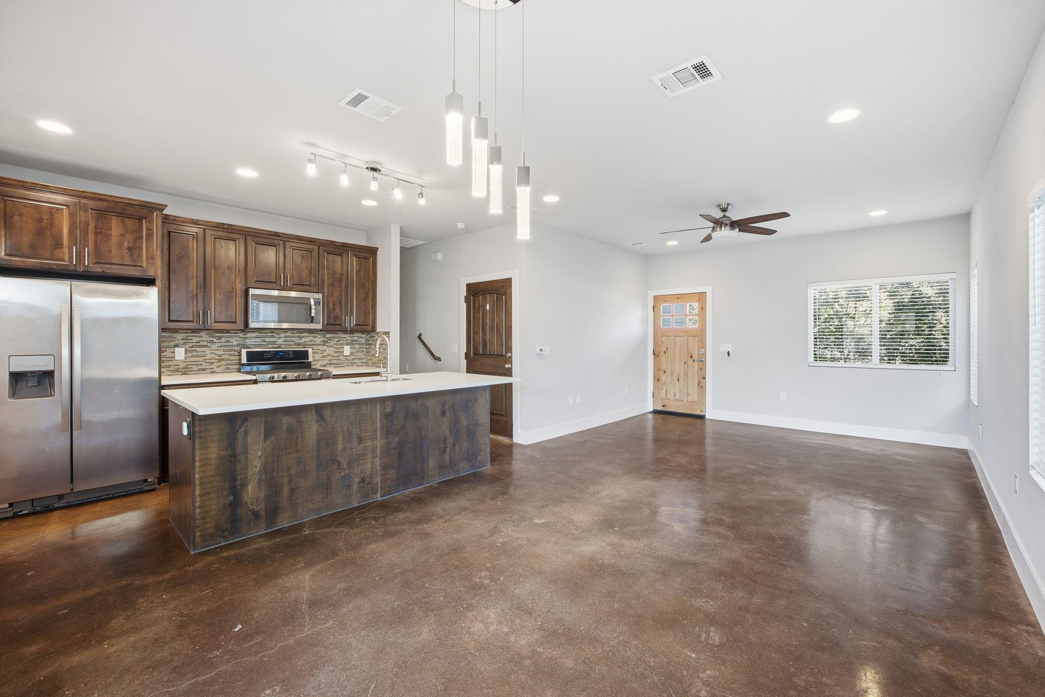 1125 Walton Ln # D, Austin, TX 78721