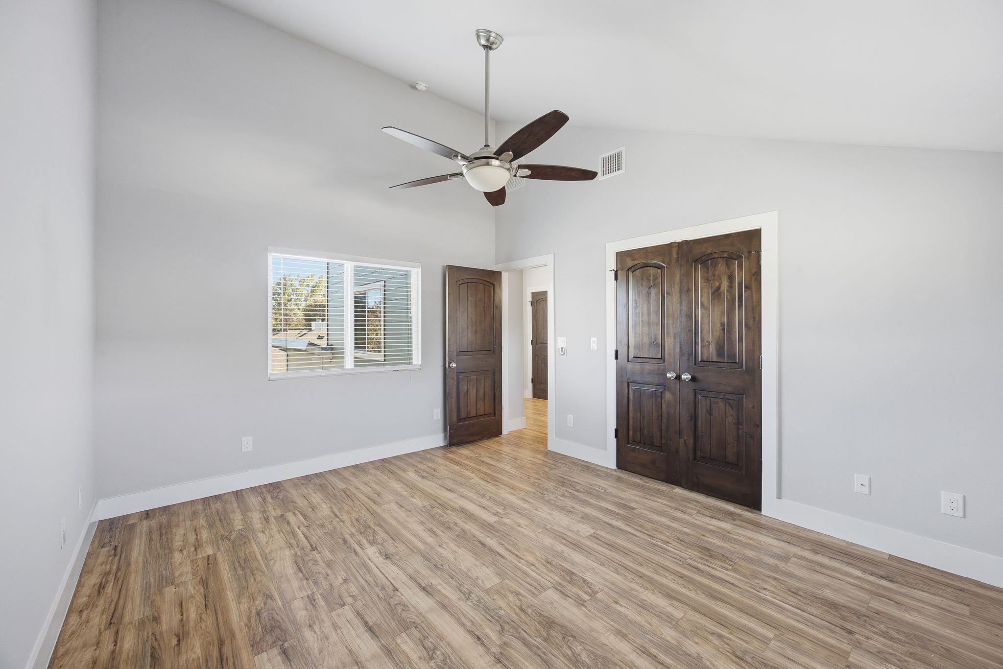 1125 Walton Ln # D, Austin, TX 78721