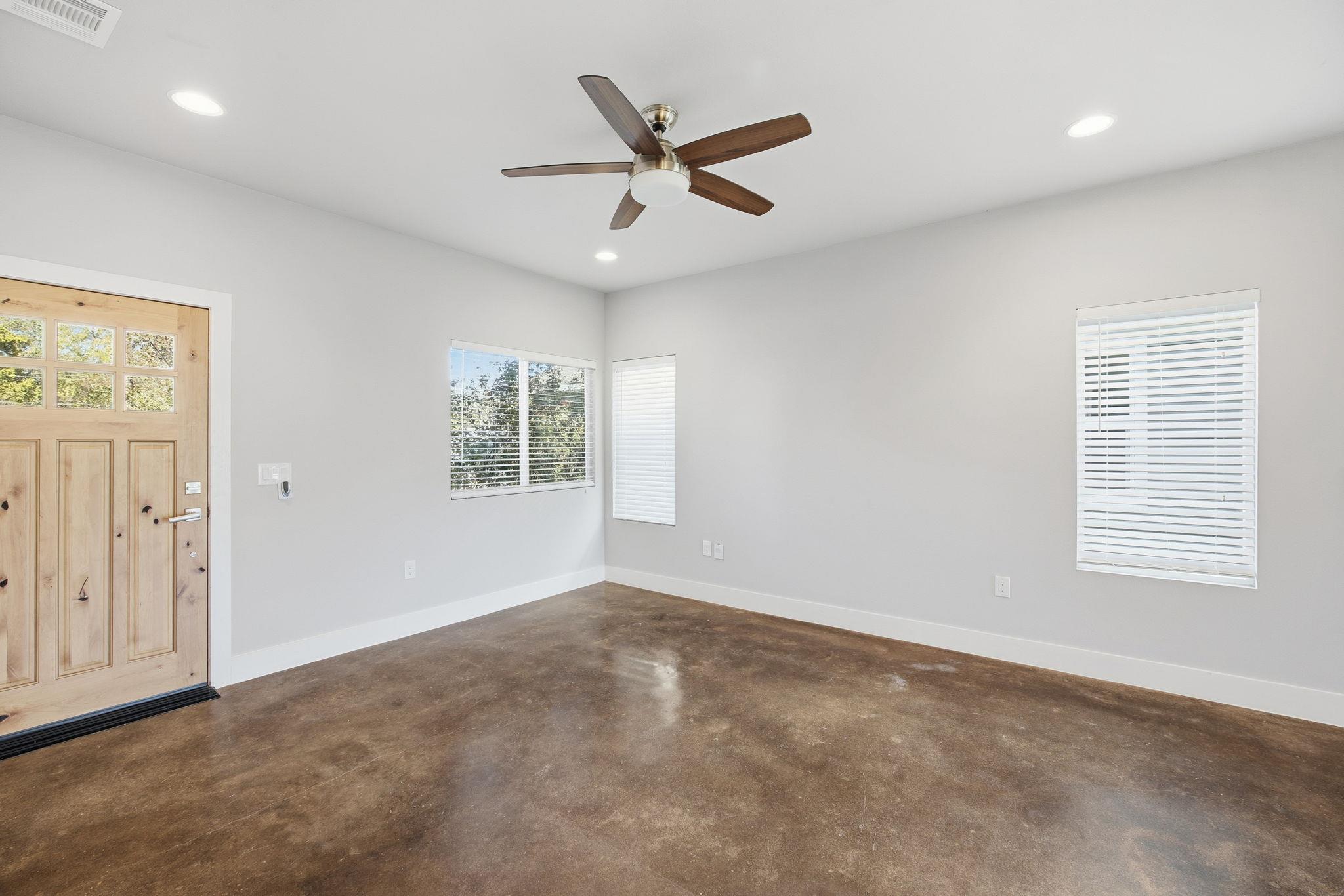 1125 Walton Ln # D, Austin, TX 78721