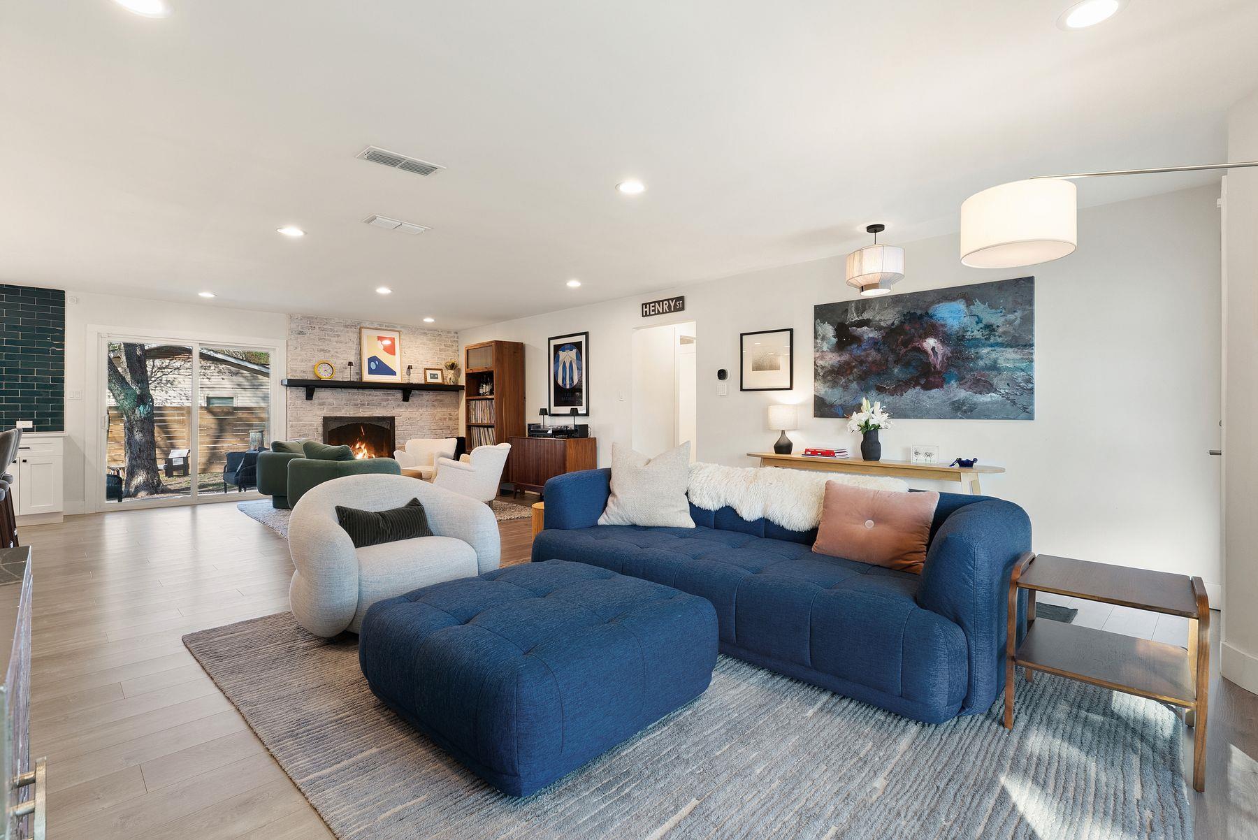 1812 Ohlen Rd, Austin, TX 78757