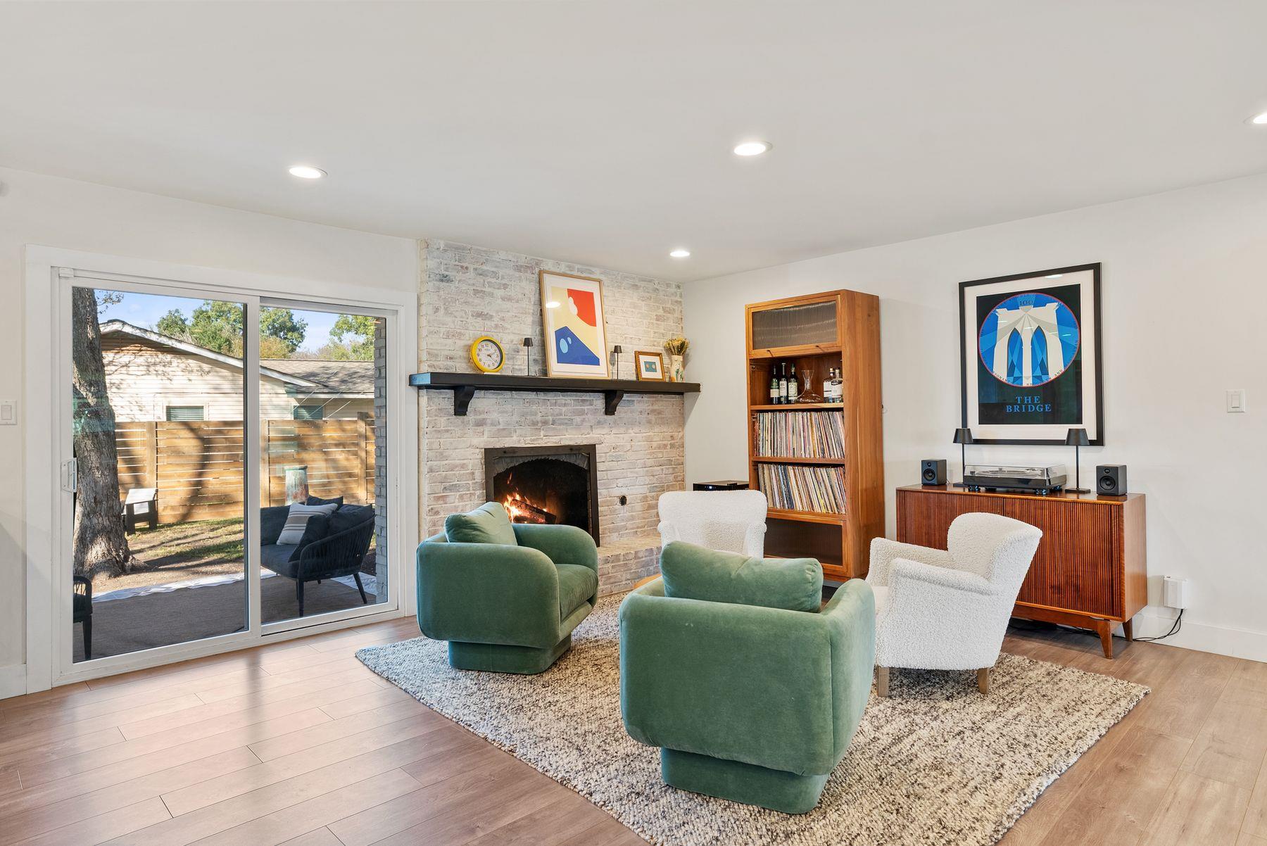 1812 Ohlen Rd, Austin, TX 78757