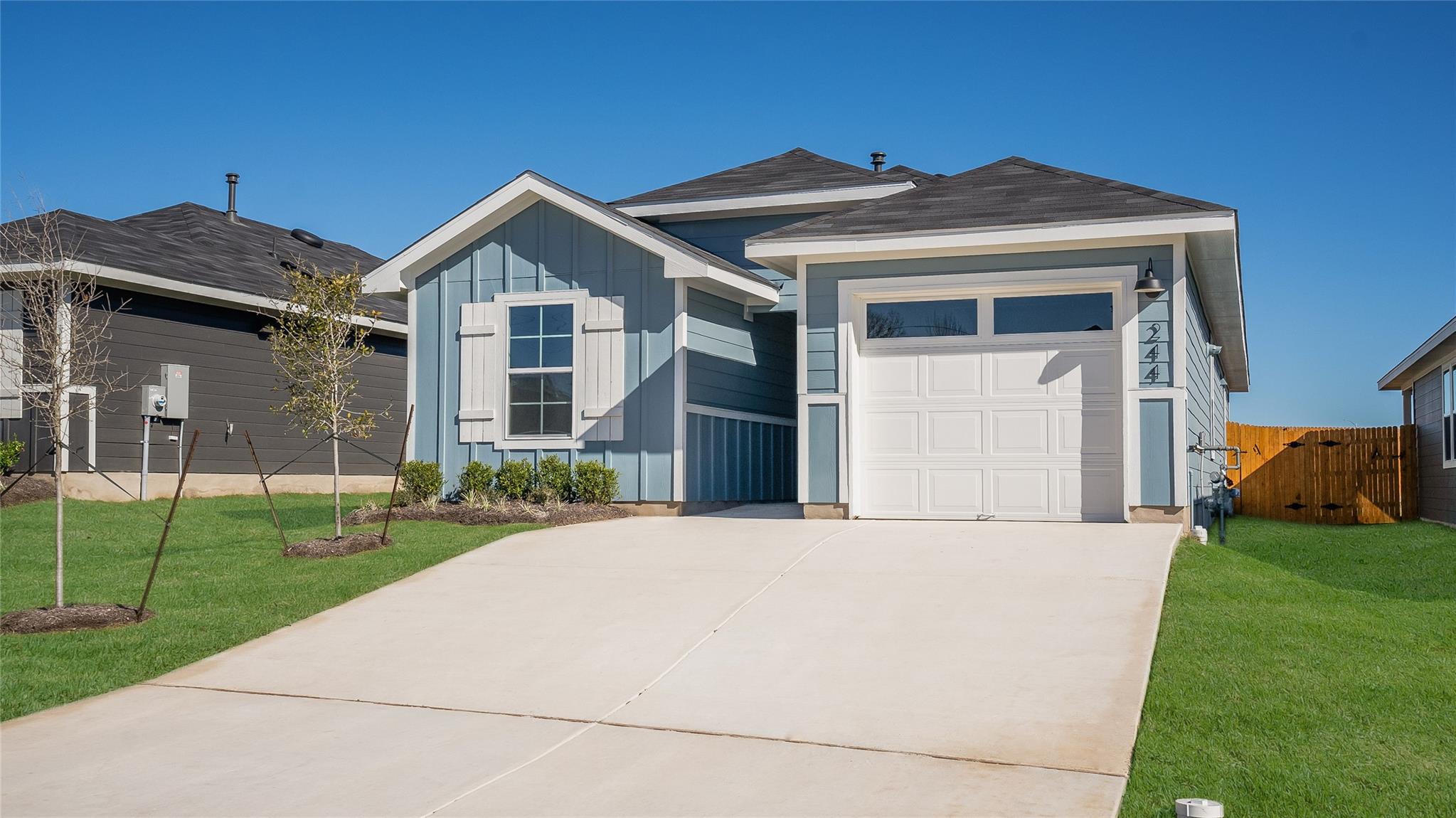 132 Celosia Loop, Uhland, TX 78640