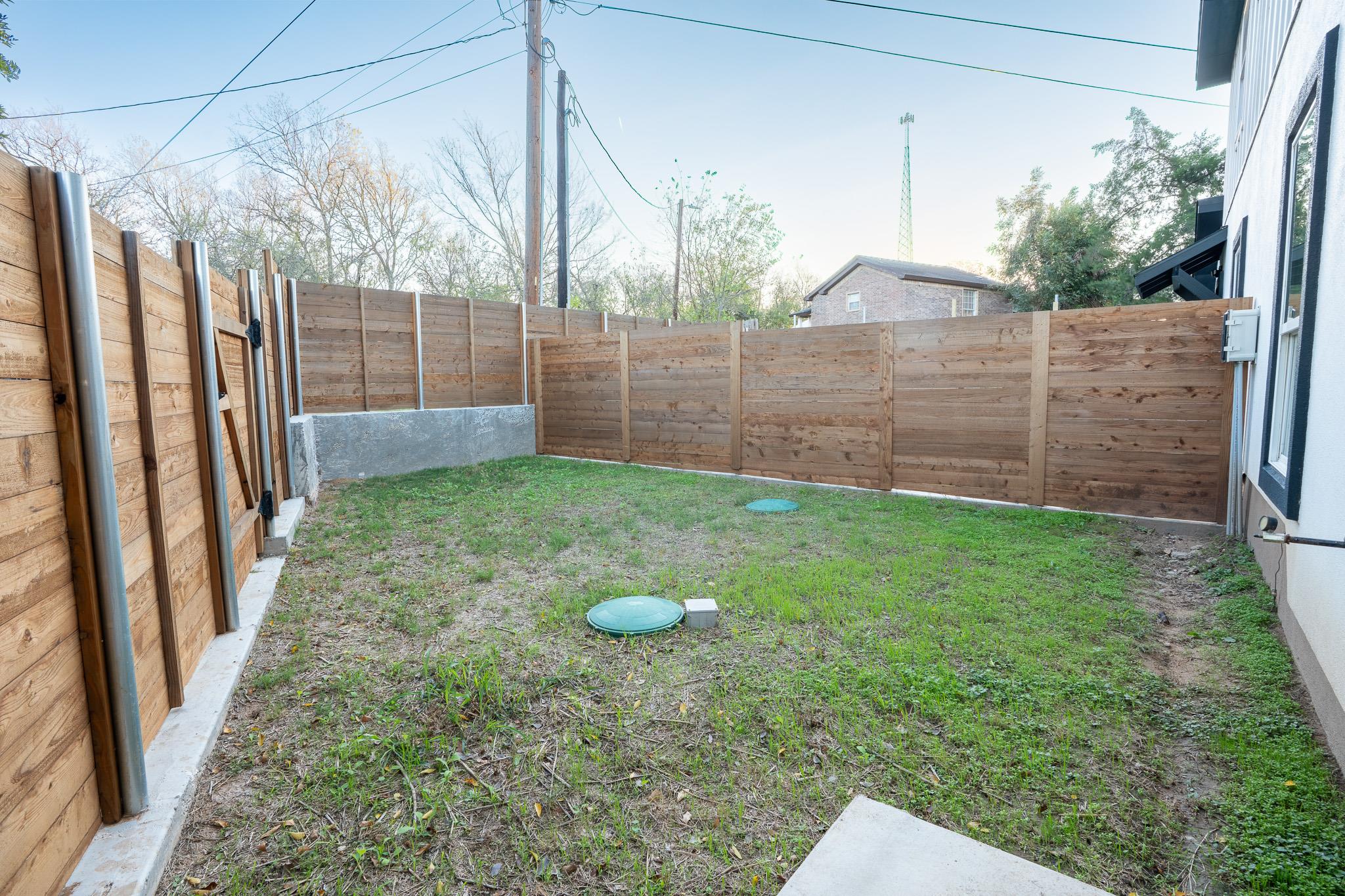 162 Meadow View Blvd # A, Del Valle, TX 78617