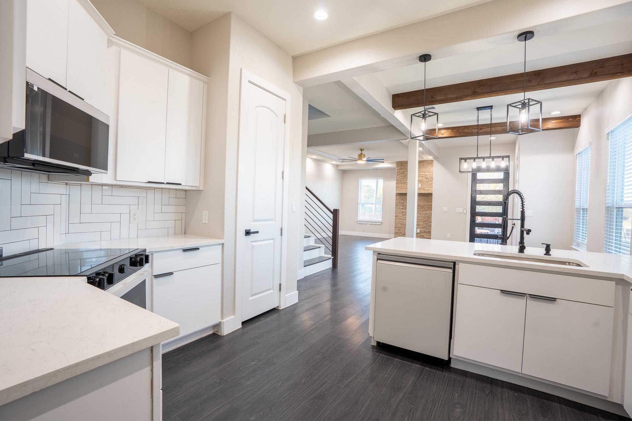 162 Meadow View Blvd # A, Del Valle, TX 78617