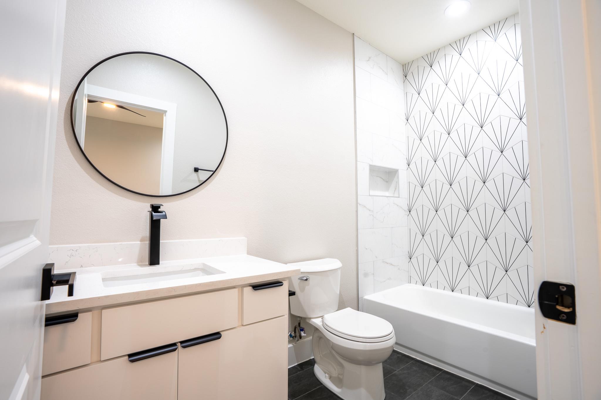 162 Meadow View Blvd # A, Del Valle, TX 78617