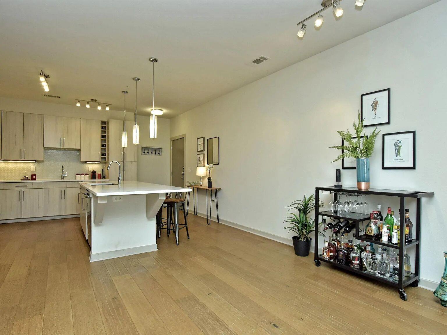 3600 S Lamar Blvd # 100, Austin, TX 78704