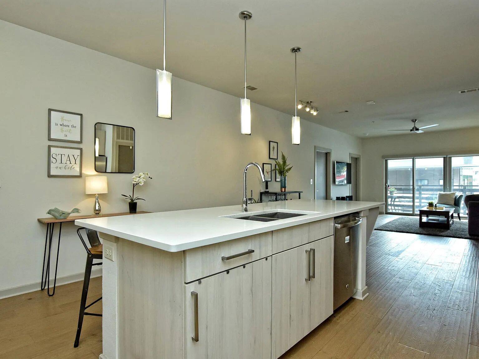 3600 S Lamar Blvd # 100, Austin, TX 78704