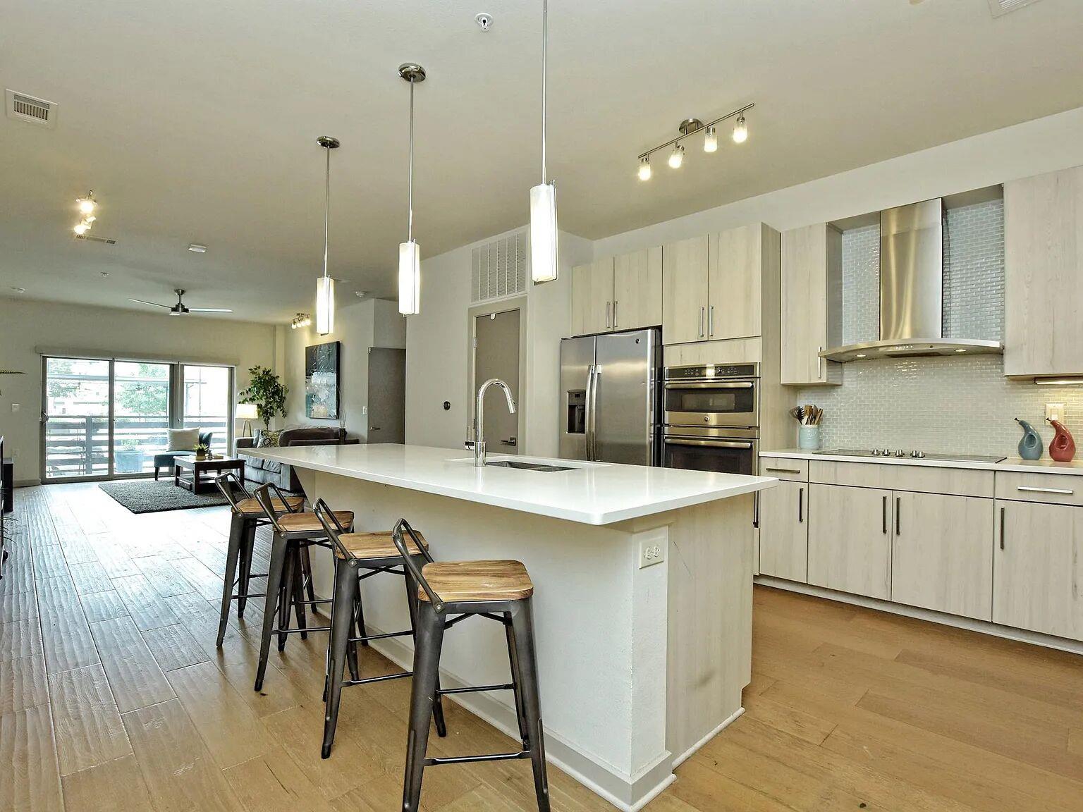 3600 S Lamar Blvd # 100, Austin, TX 78704