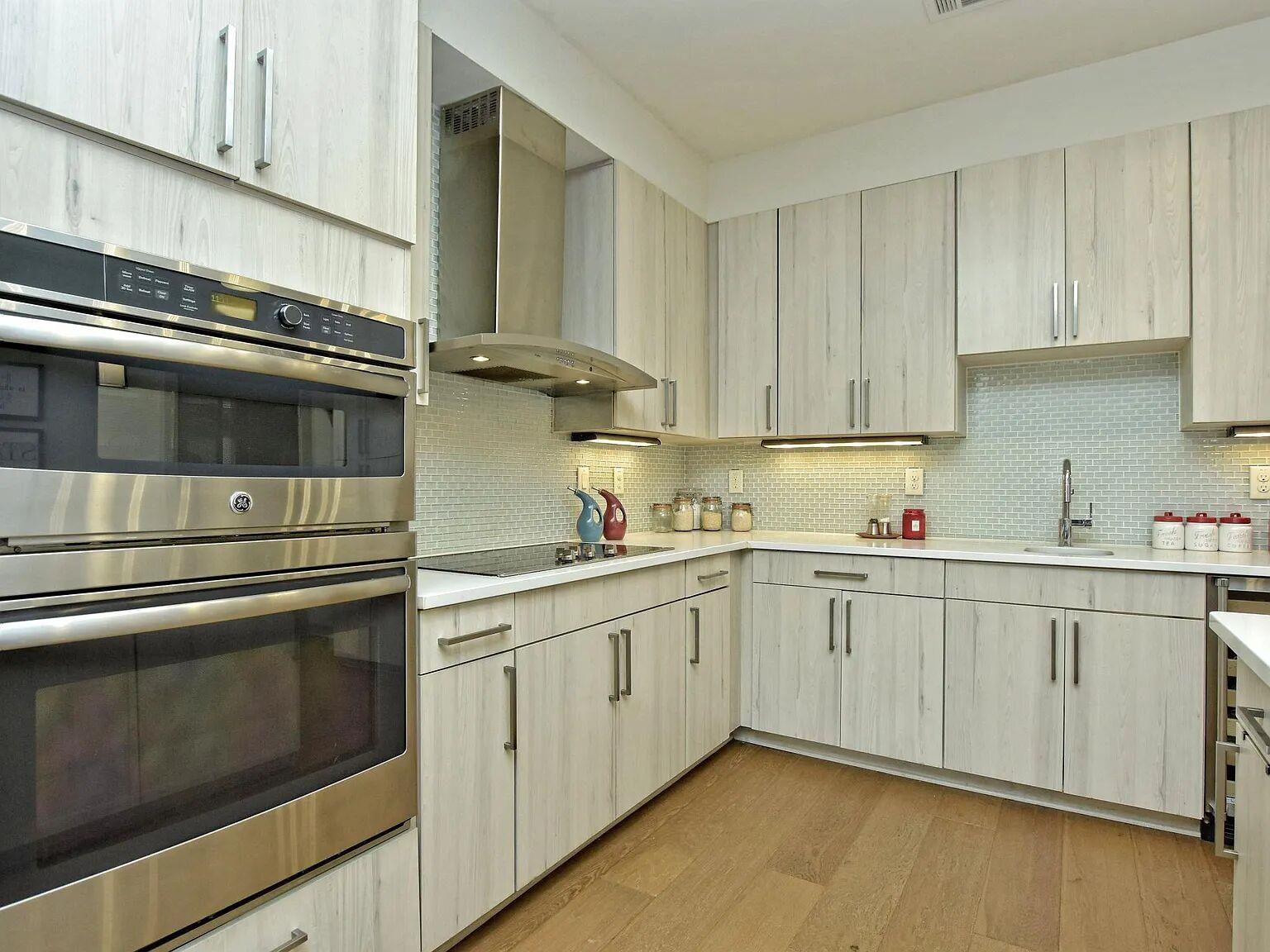 3600 S Lamar Blvd # 100, Austin, TX 78704