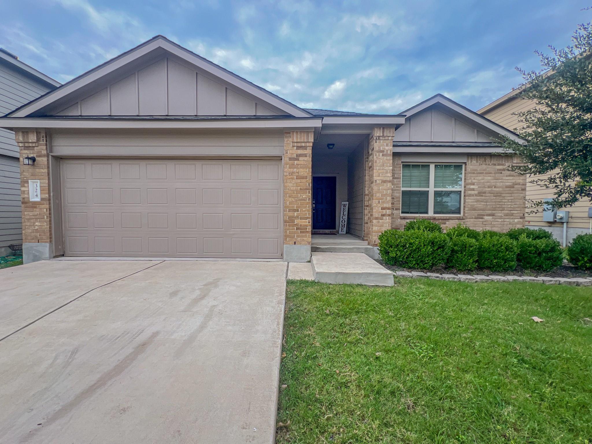 324 Druse Ln, Jarrell, TX 76537
