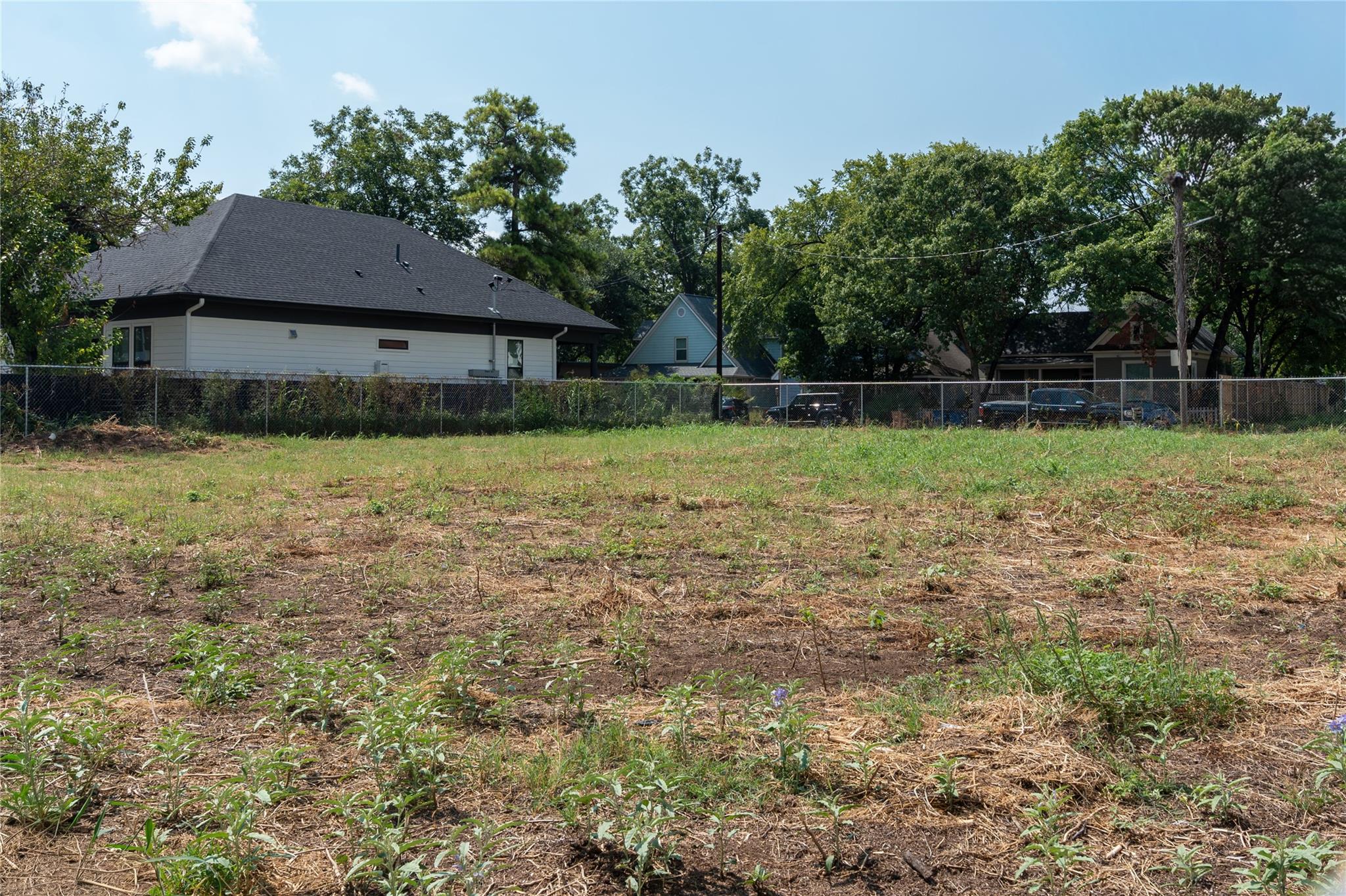 900 & 806 Willow St, Austin, TX 78702