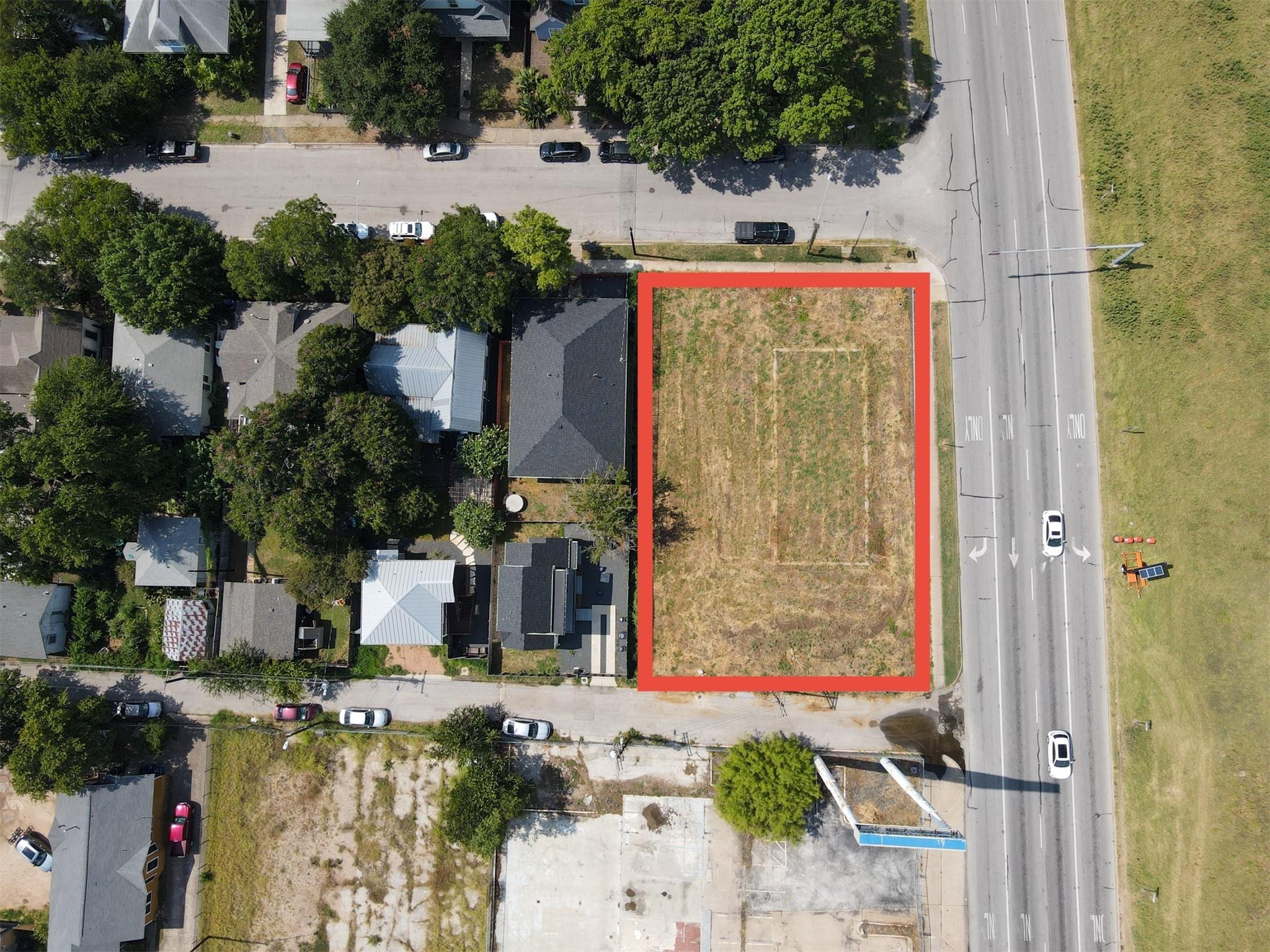 900 & 806 Willow St, Austin, TX 78702