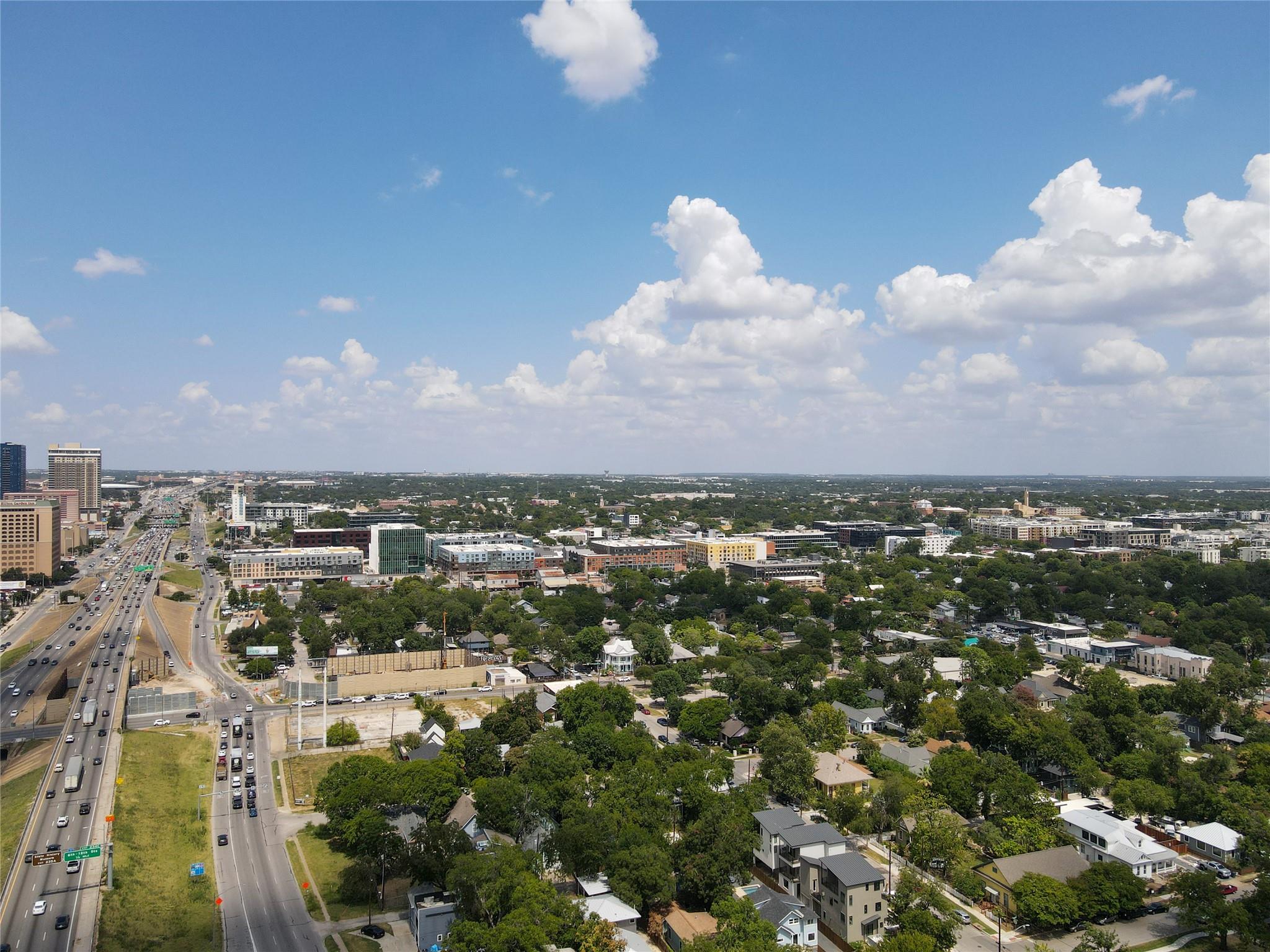 900 & 806 Willow St, Austin, TX 78702