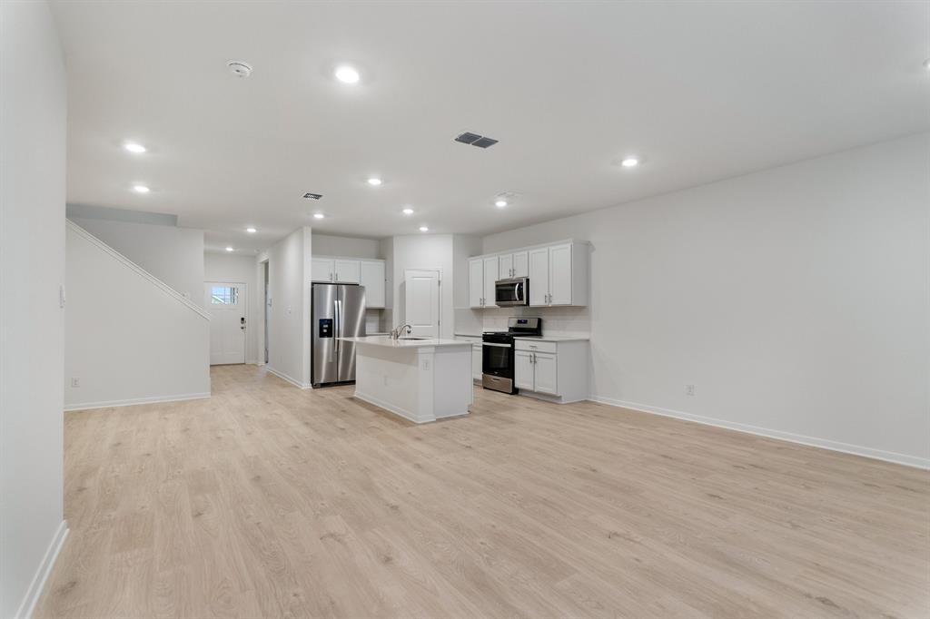 112 Lasso Cv, Kyle, TX 78640