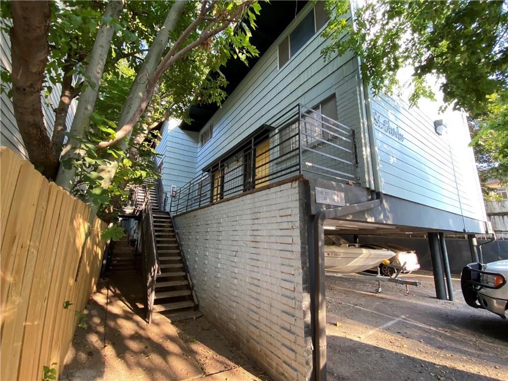 2413 Leon St # 102, Austin, TX 78705