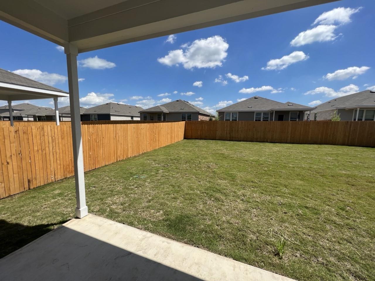 152 JANICE Rd, Taylor, TX 76574