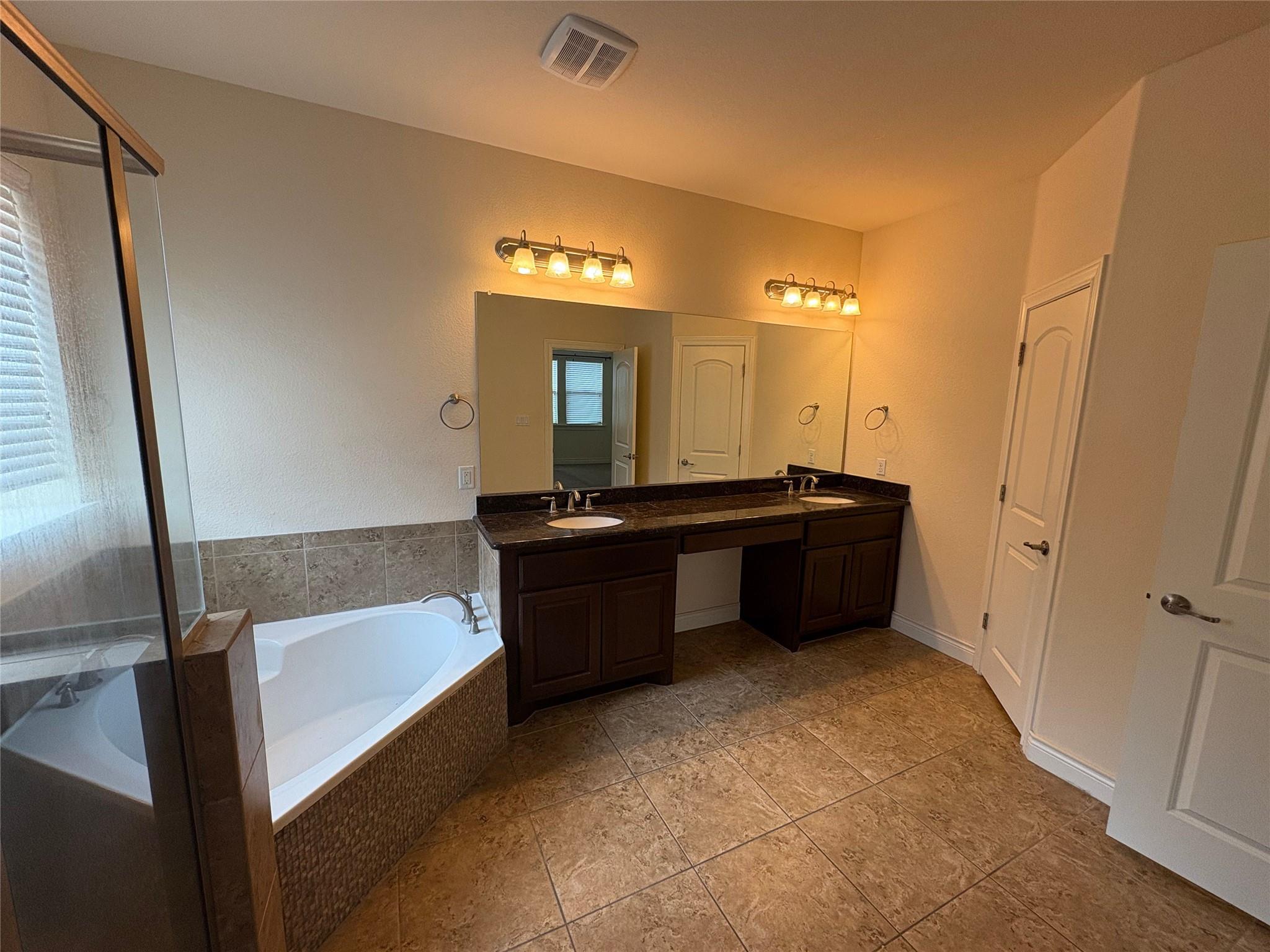 3900 Crispin Hall Ln, Pflugerville, TX 78660