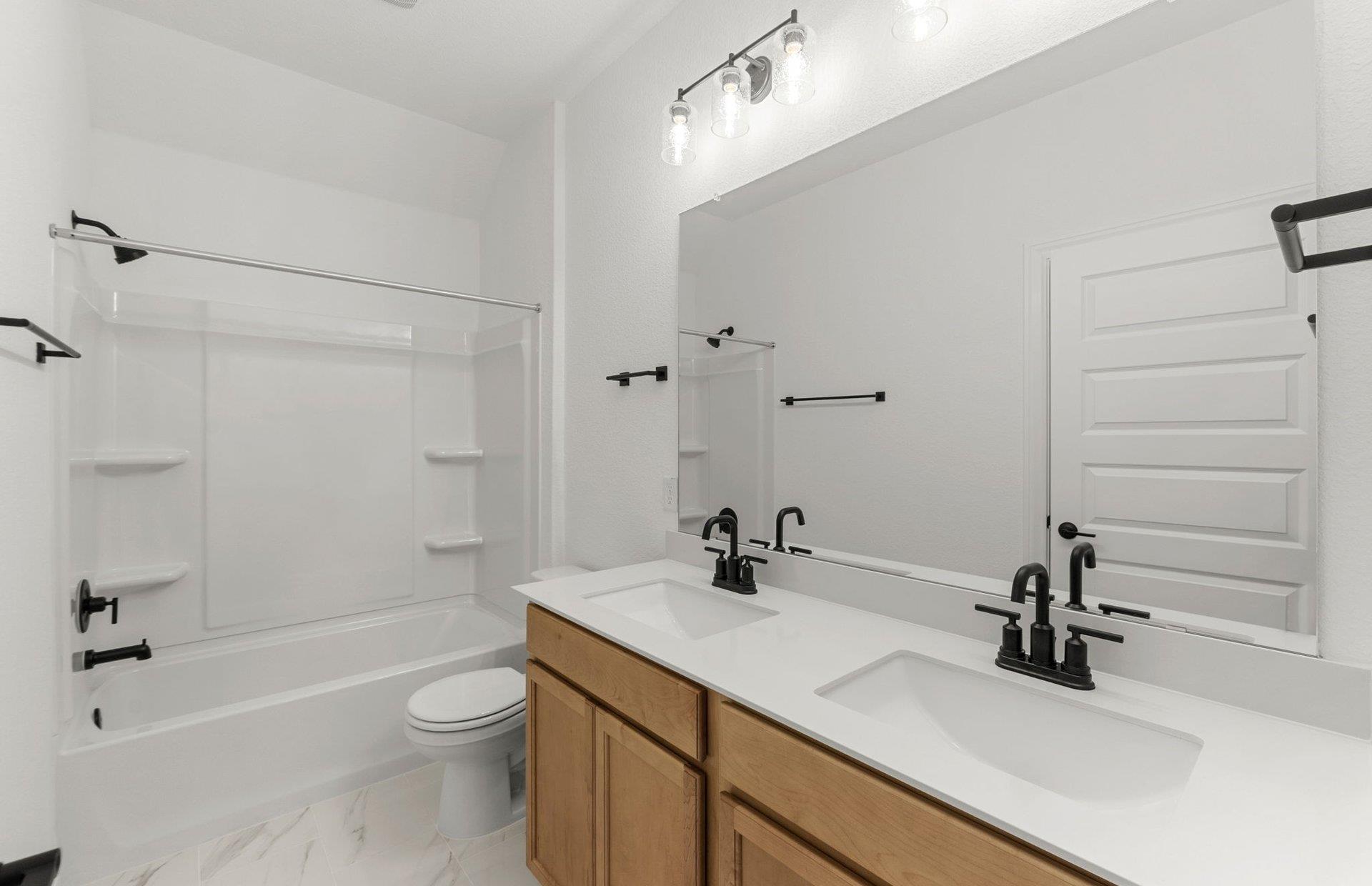 121 Keswick St, Liberty Hill, TX 78642