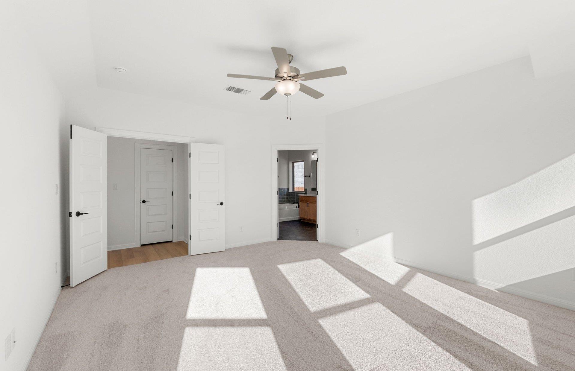 121 Keswick St, Liberty Hill, TX 78642