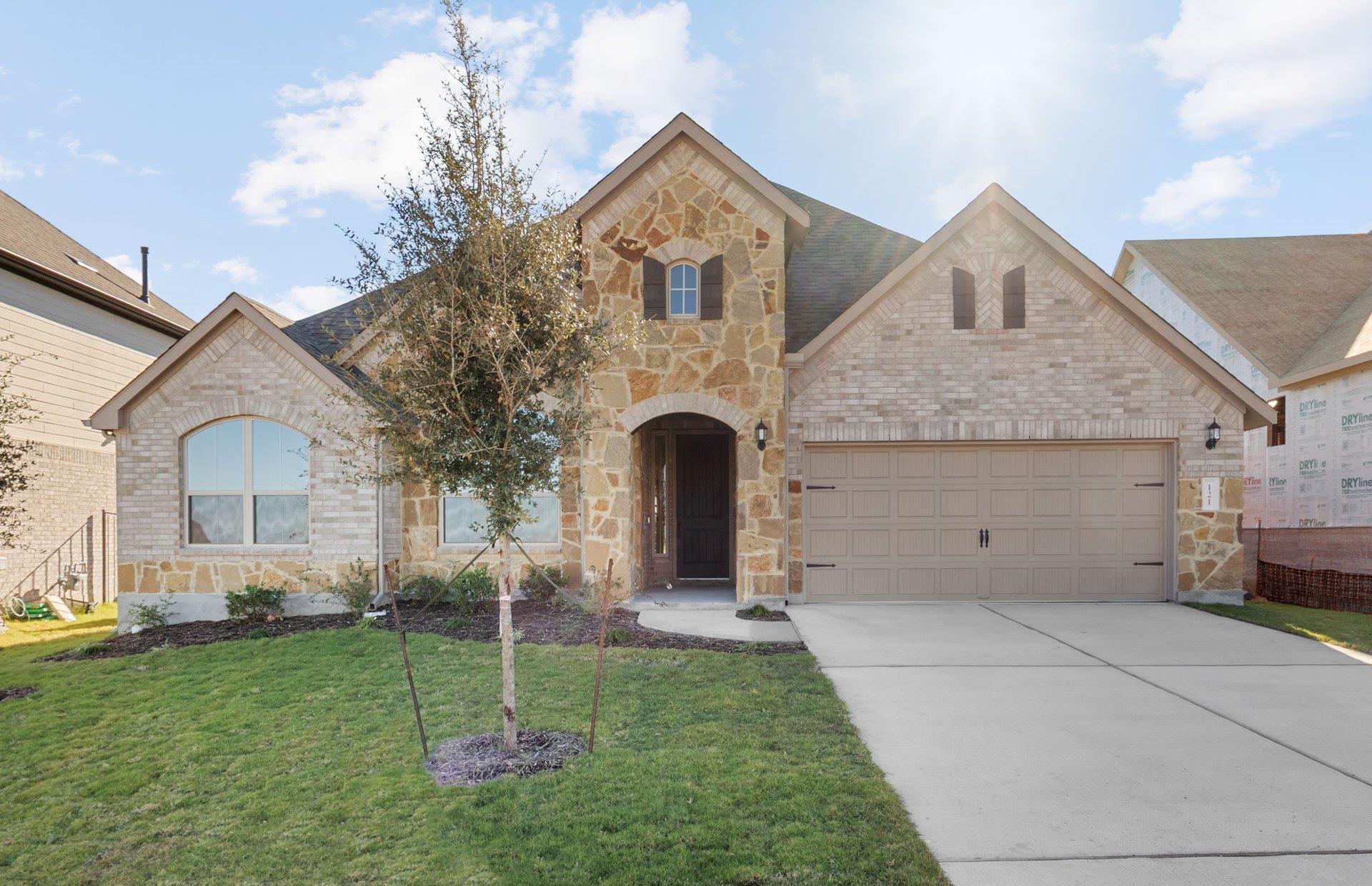 121 Keswick St, Liberty Hill, TX 78642