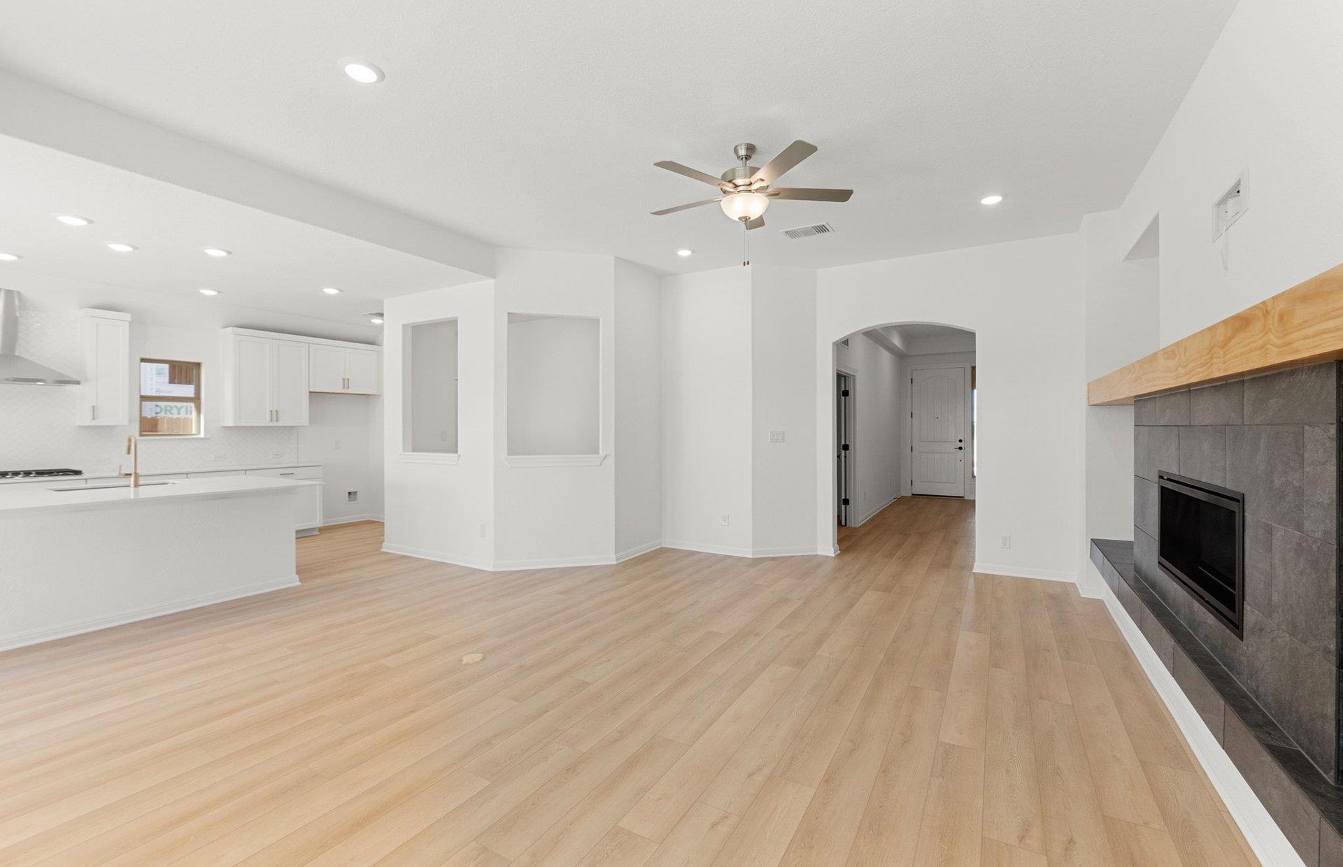 121 Keswick St, Liberty Hill, TX 78642