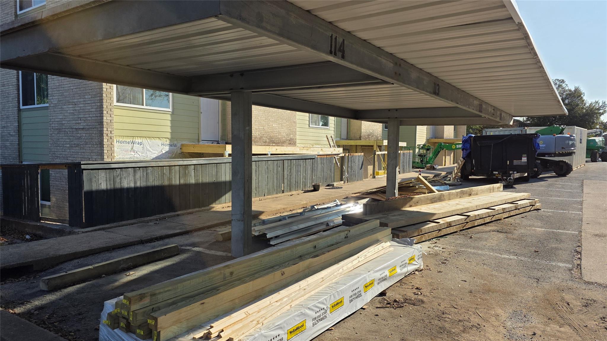 2124 Burton Dr # 152, Austin, TX 78741