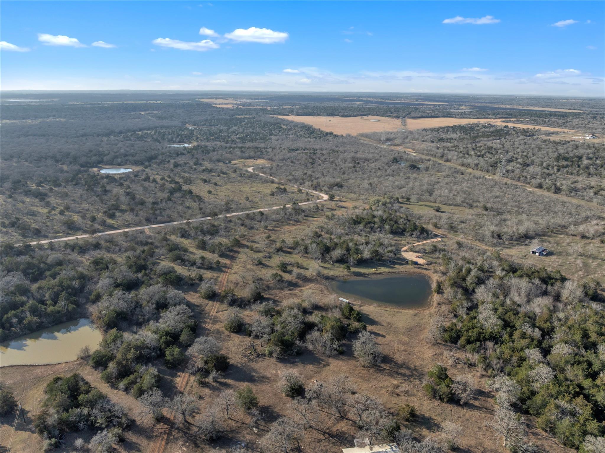 895 Patterson Rd, Flatonia, TX 78941