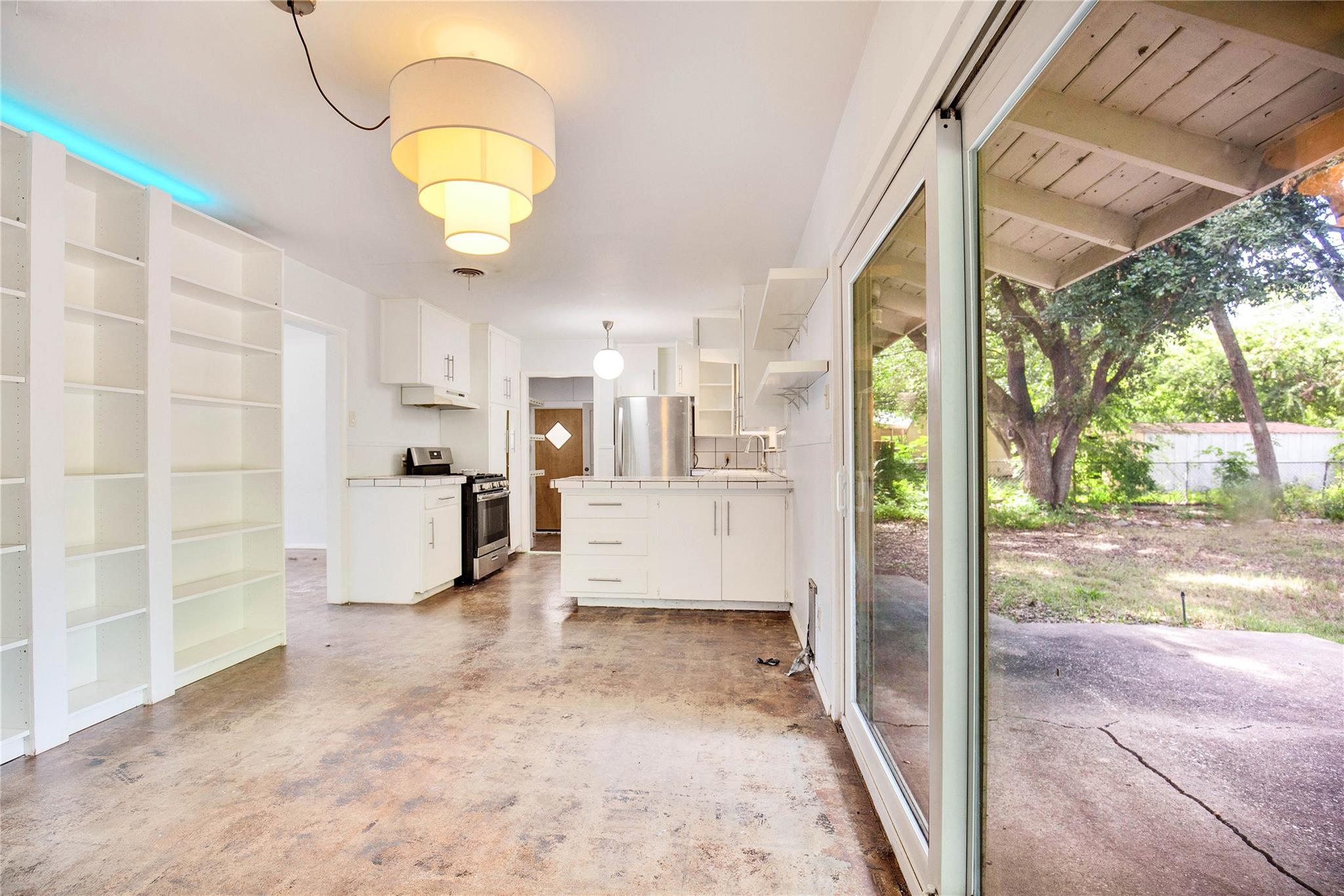 1616 Ashberry Dr, Austin, TX 78723