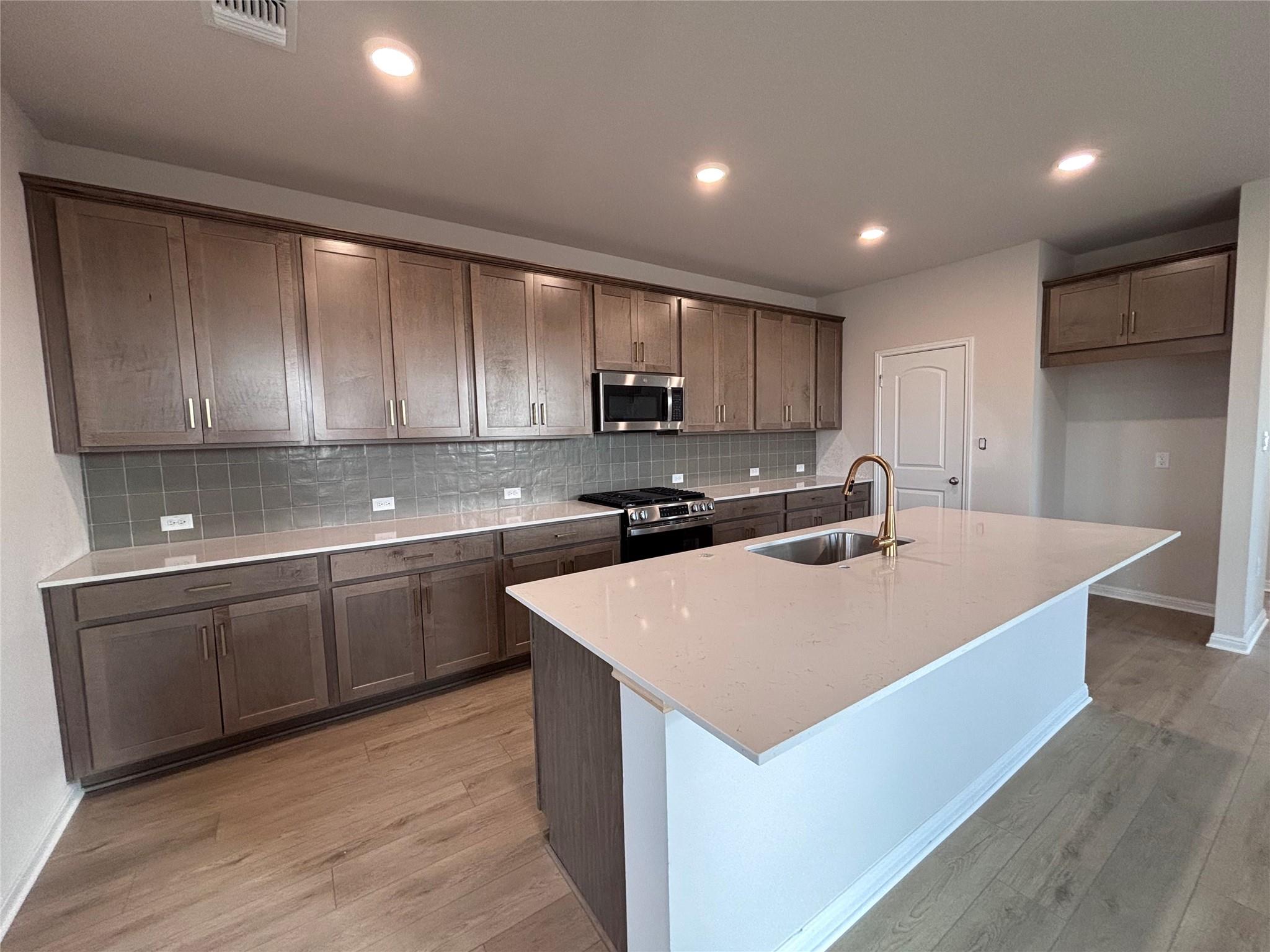 160 Coleto Trl, Bastrop, TX 78602