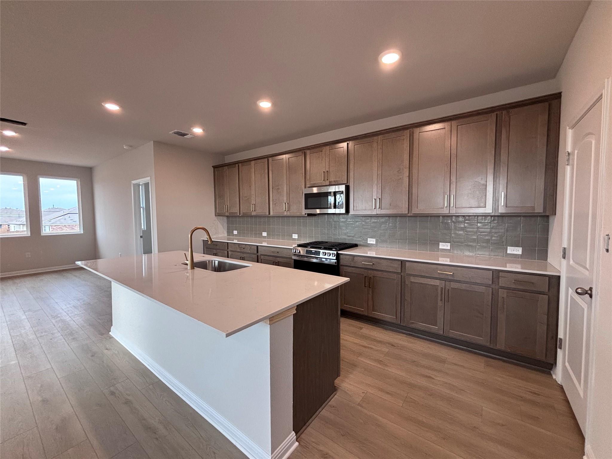 160 Coleto Trl, Bastrop, TX 78602