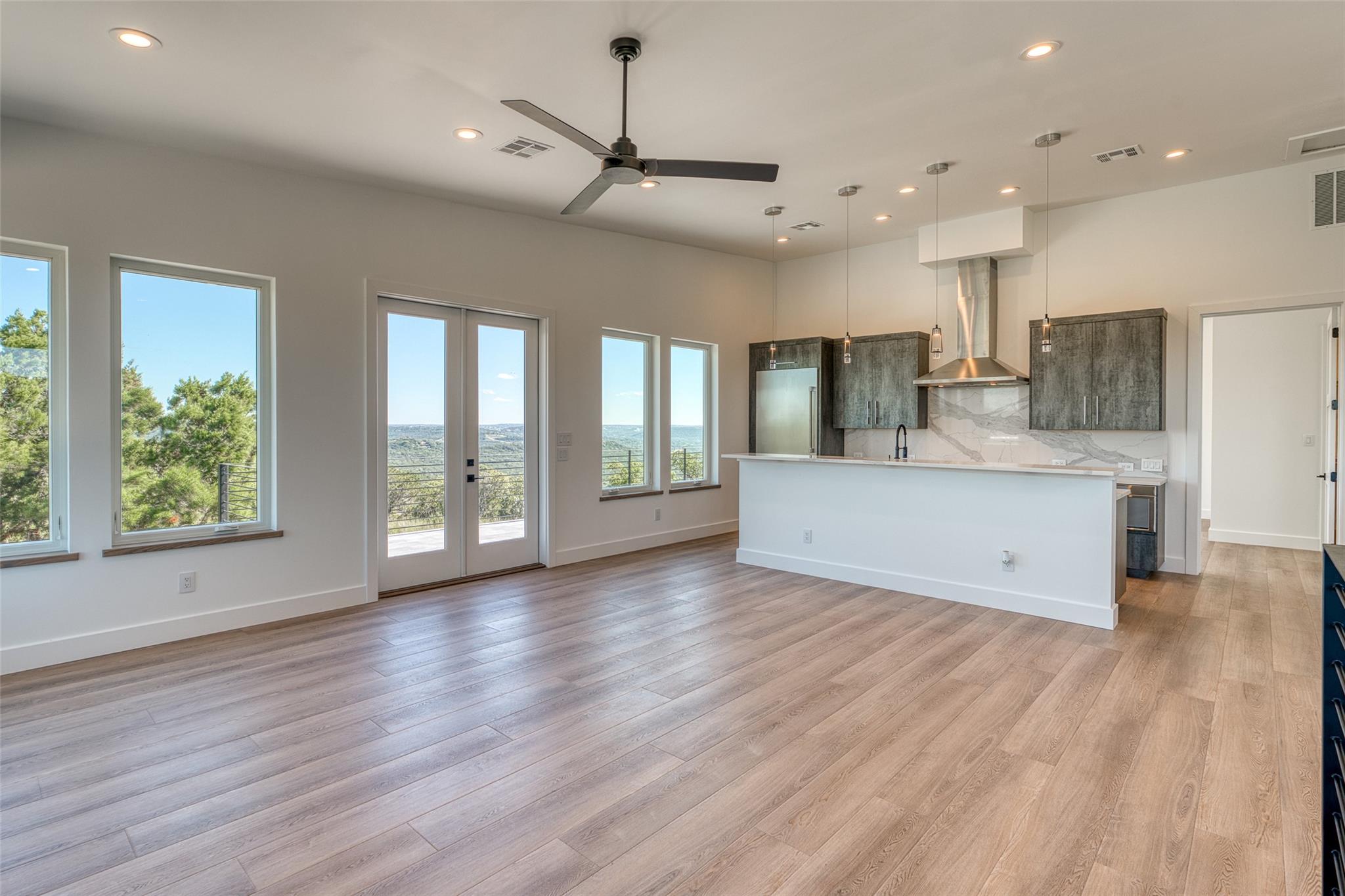 8621 Nina, Jonestown, TX 78645