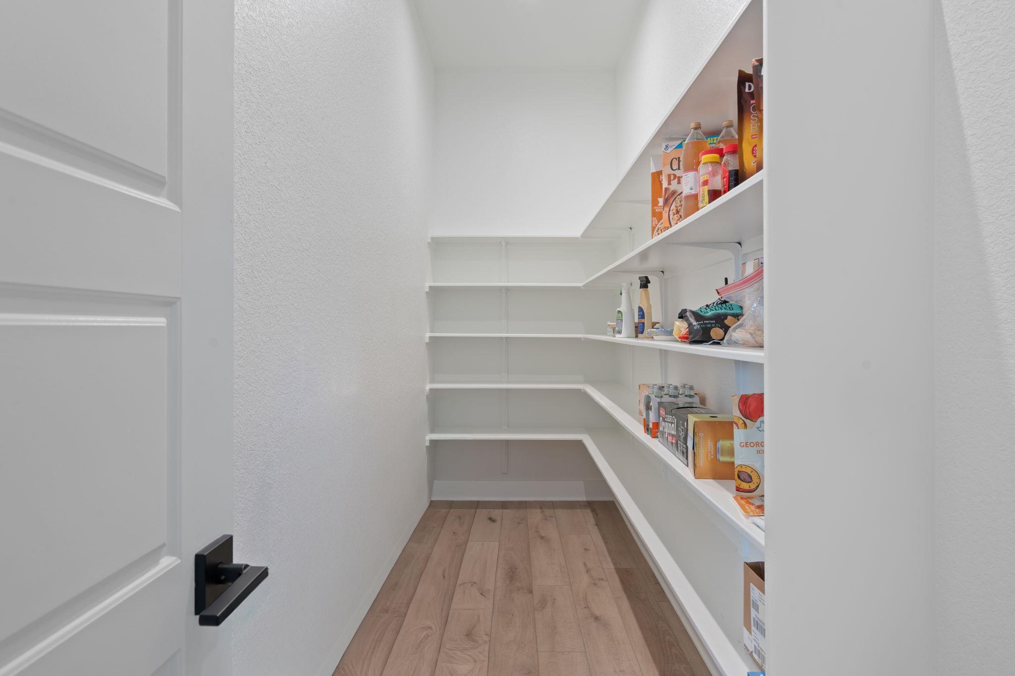 616 Hallwood Dr, Liberty Hill, TX 78642