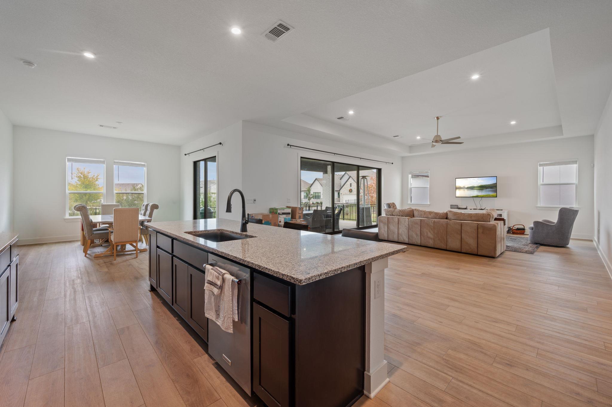 616 Hallwood Dr, Liberty Hill, TX 78642