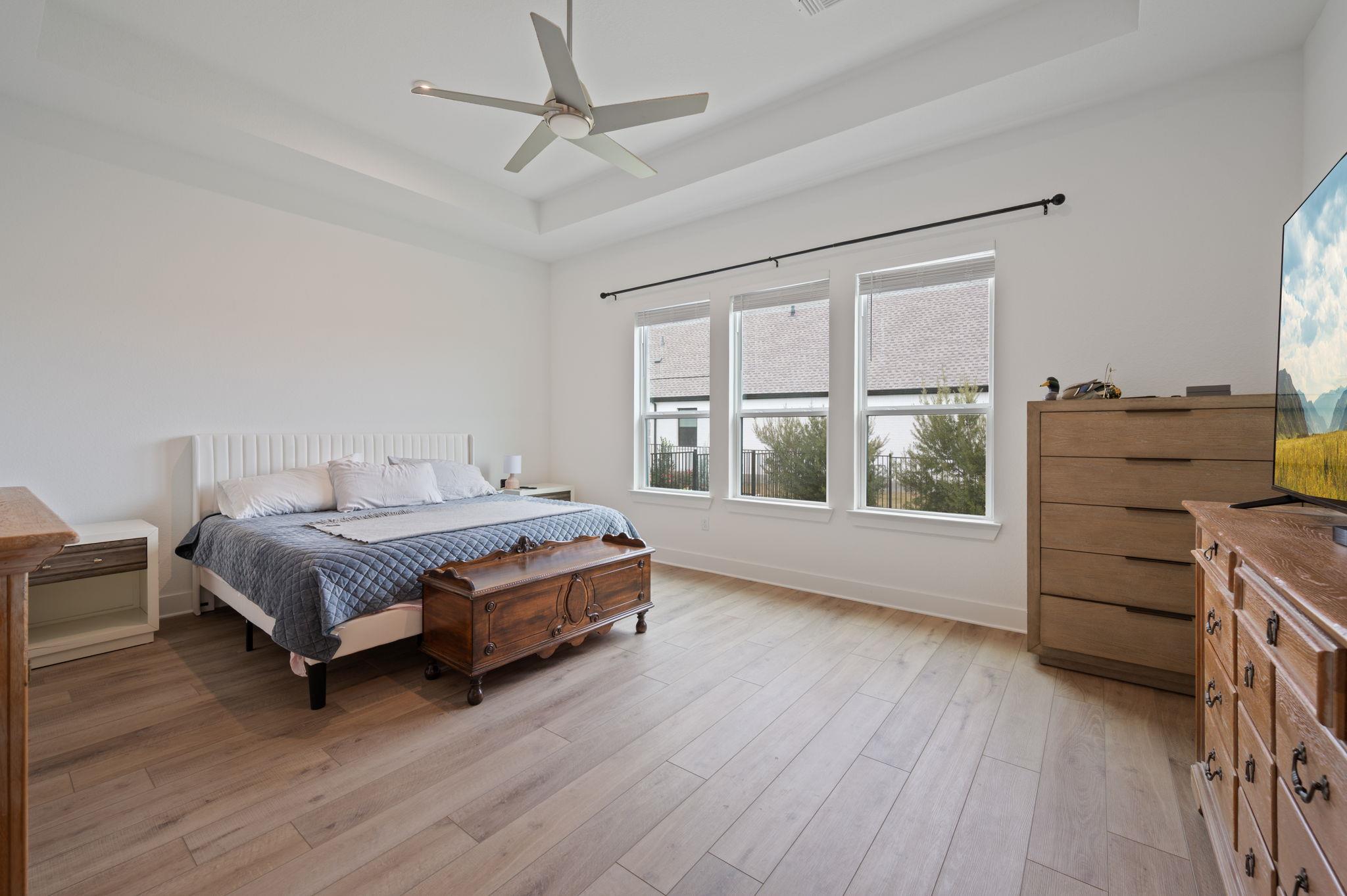 616 Hallwood Dr, Liberty Hill, TX 78642