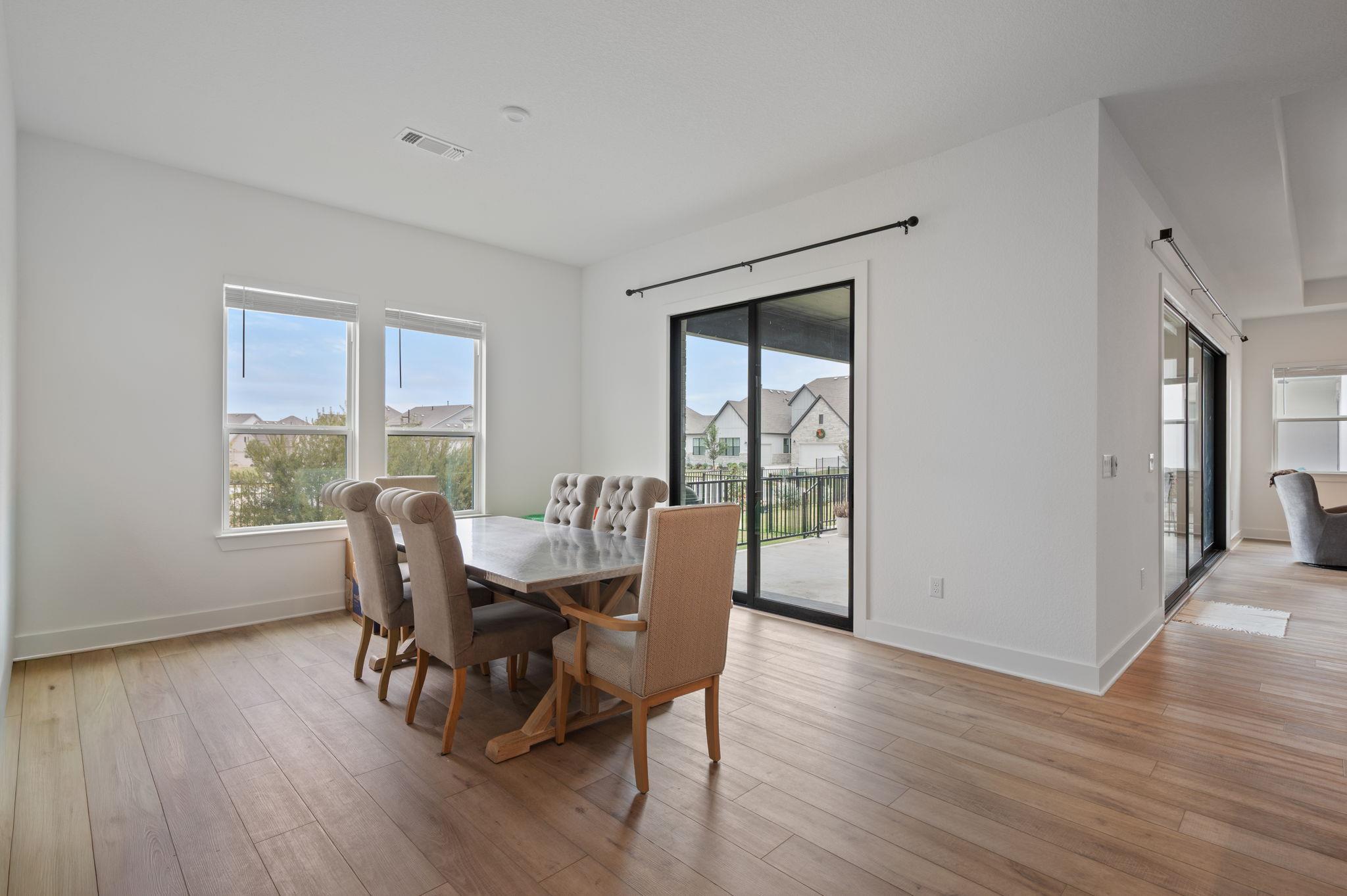 616 Hallwood Dr, Liberty Hill, TX 78642